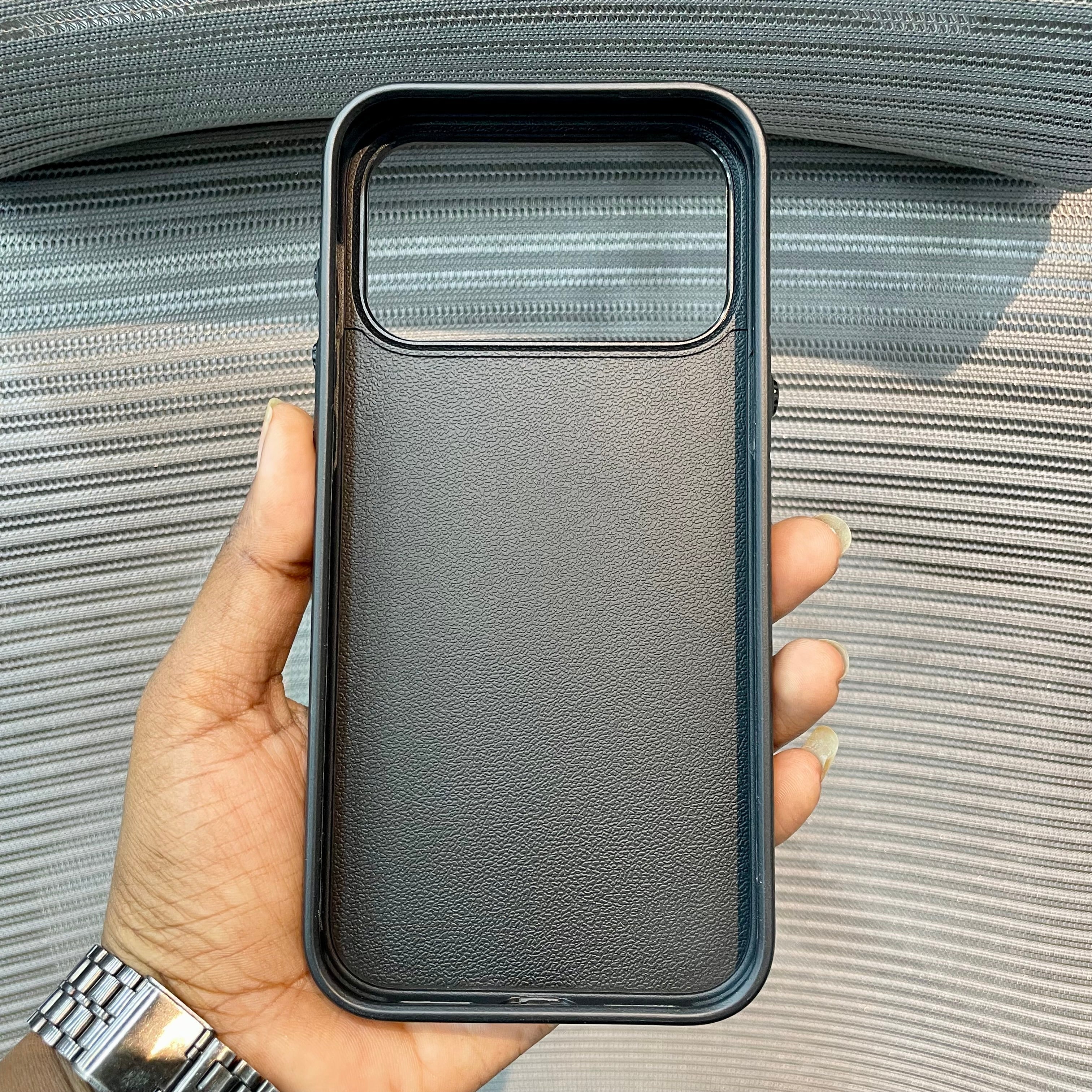 NoirÉlite MagSafe iPhone Case