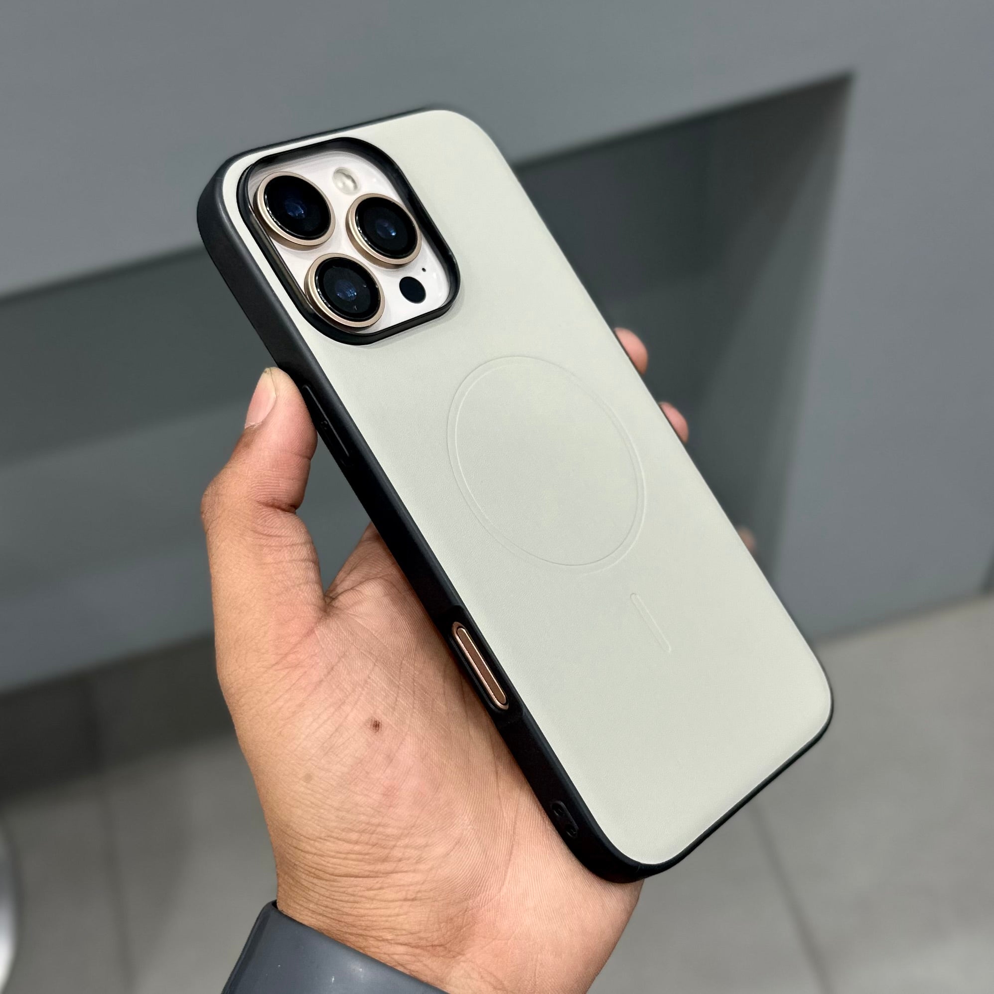 XLEVEL DUKE CASE WITH MAGSAFE - GREY ( No. 2651 ) Mobile Case by CoverMeUp - Style 2