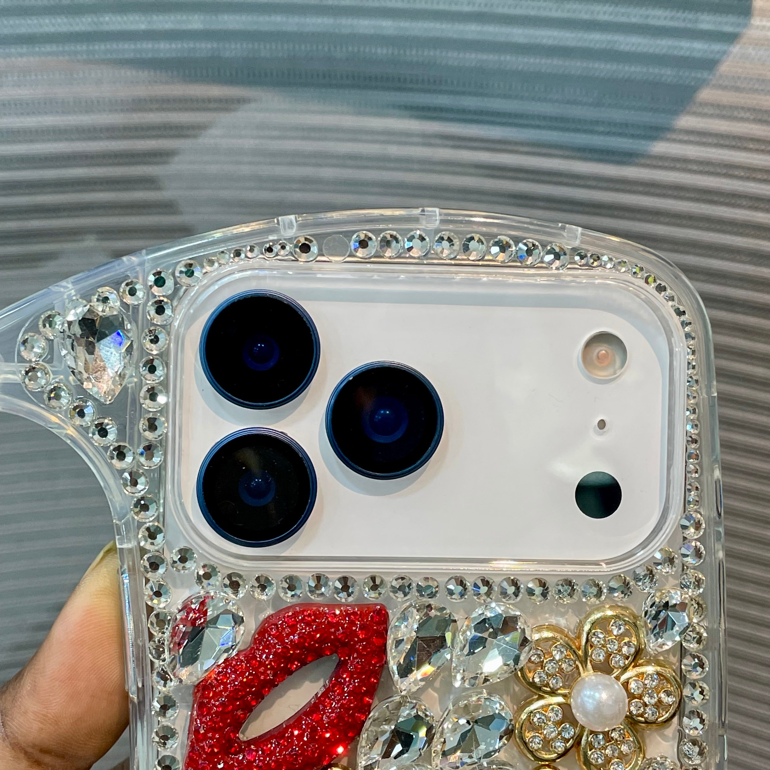 CharmMuse Sling iPhone 17 Pro Max Case