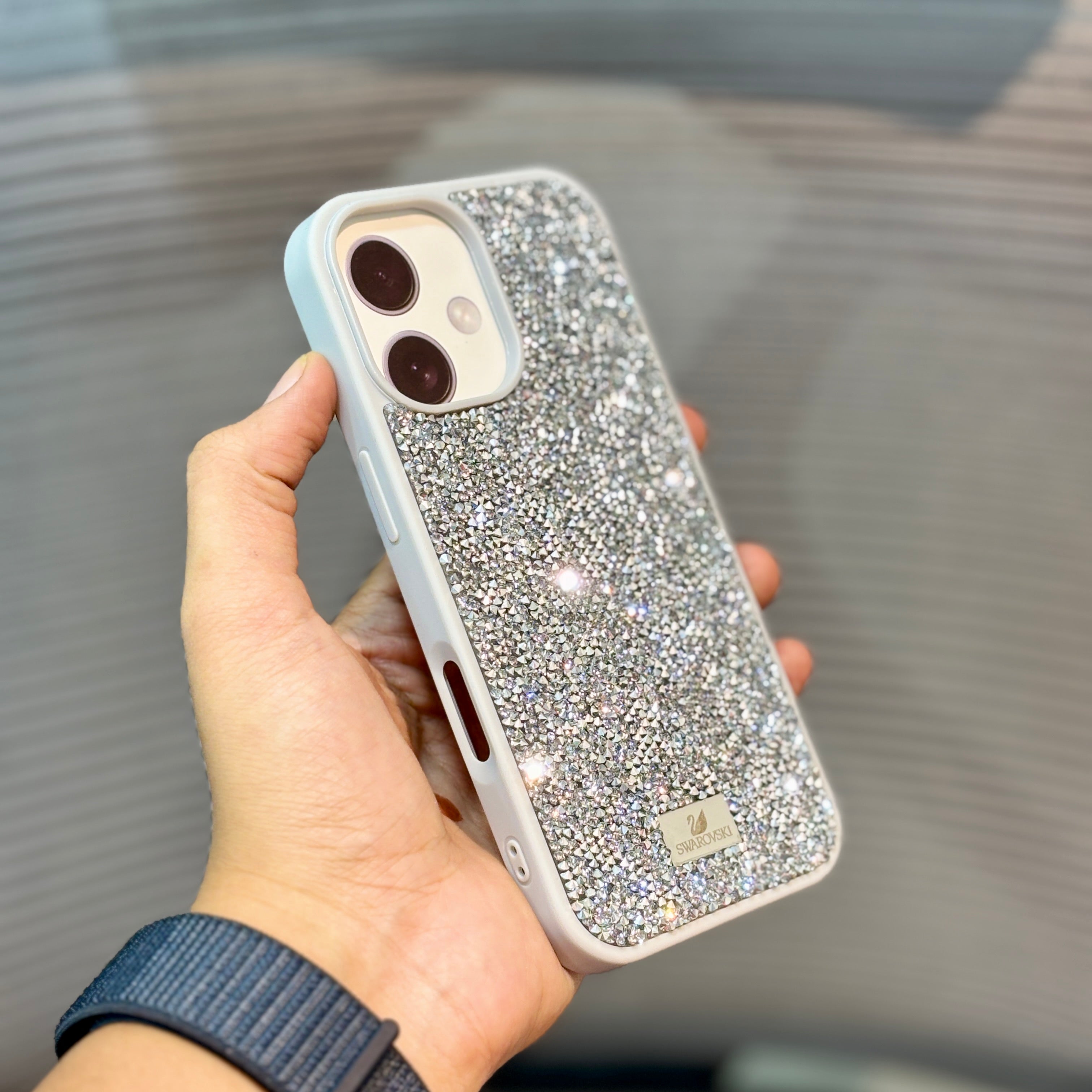 Protective Apple iPhone Back Cover - GleamLuxe Bling iPhone 17 Case - Style 2
