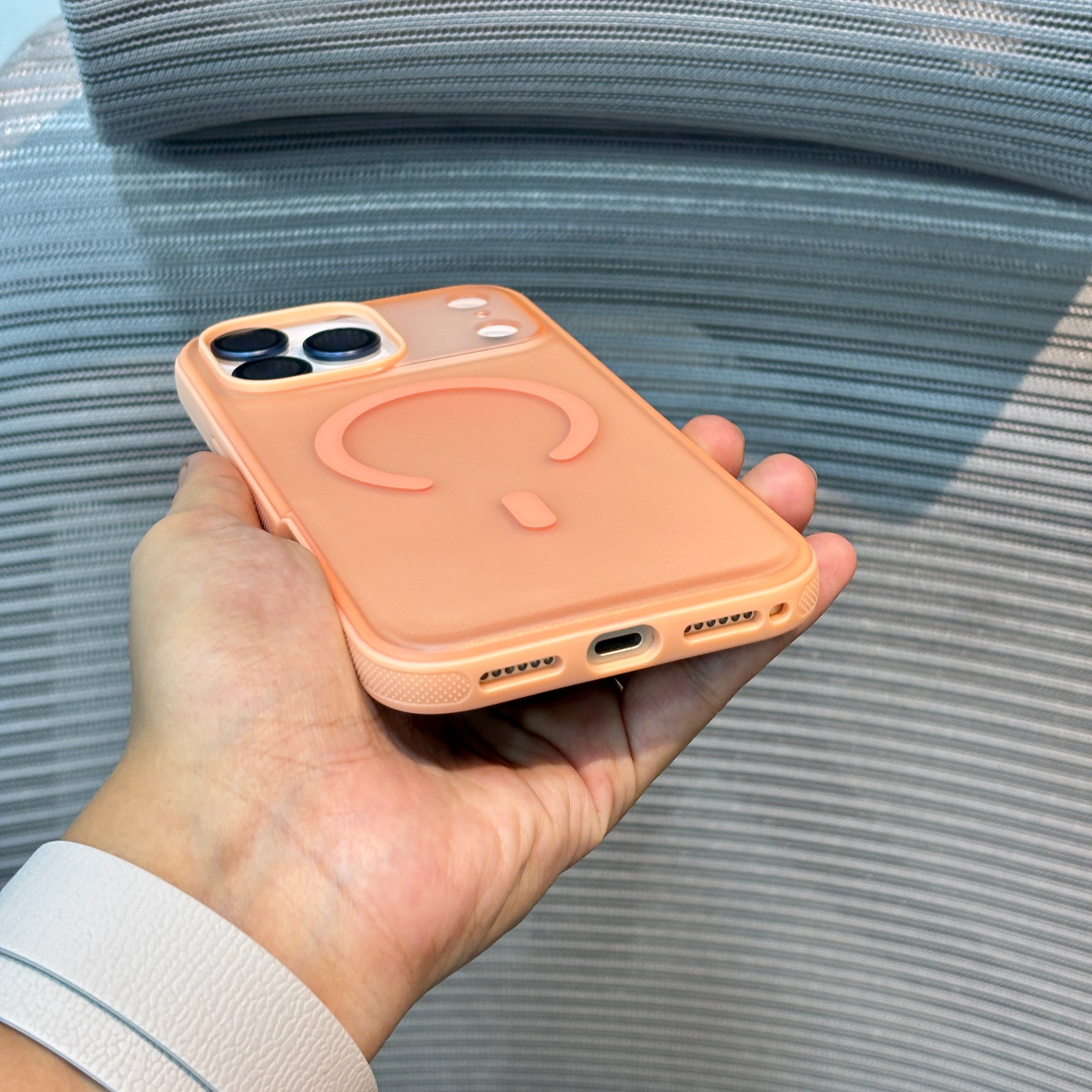 ArmorGrip MagSafe Matte iPhone 17 Pro Max Case