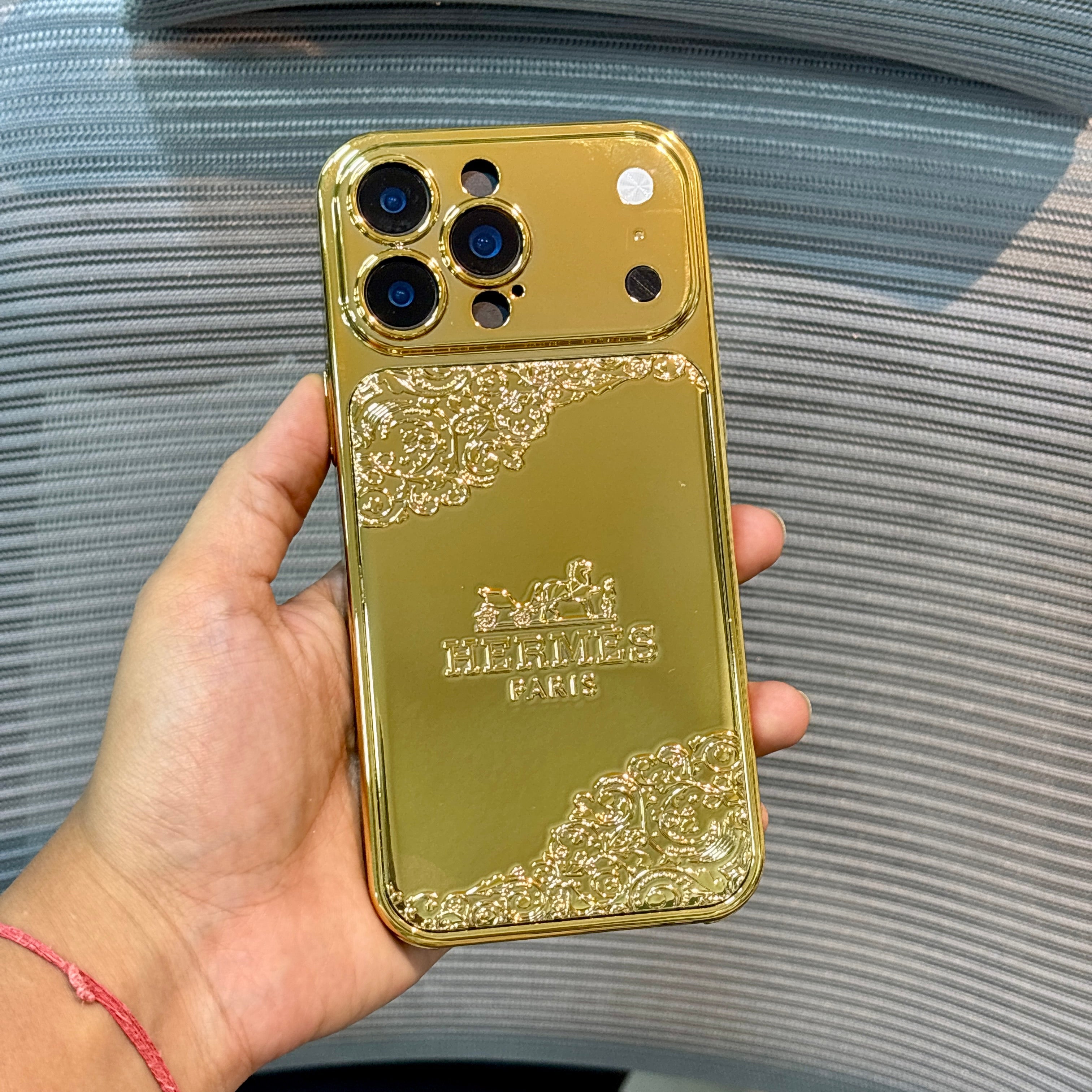 Protective Apple iPhone Back Cover - GoldMark Mirror iPhone 17 Series Case