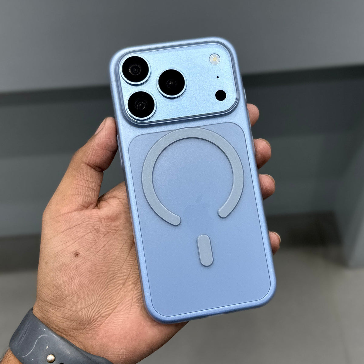 CMAQ AIR SKIN MAGSAFE CASE - LIGHT BLUE ( No. 3975 )