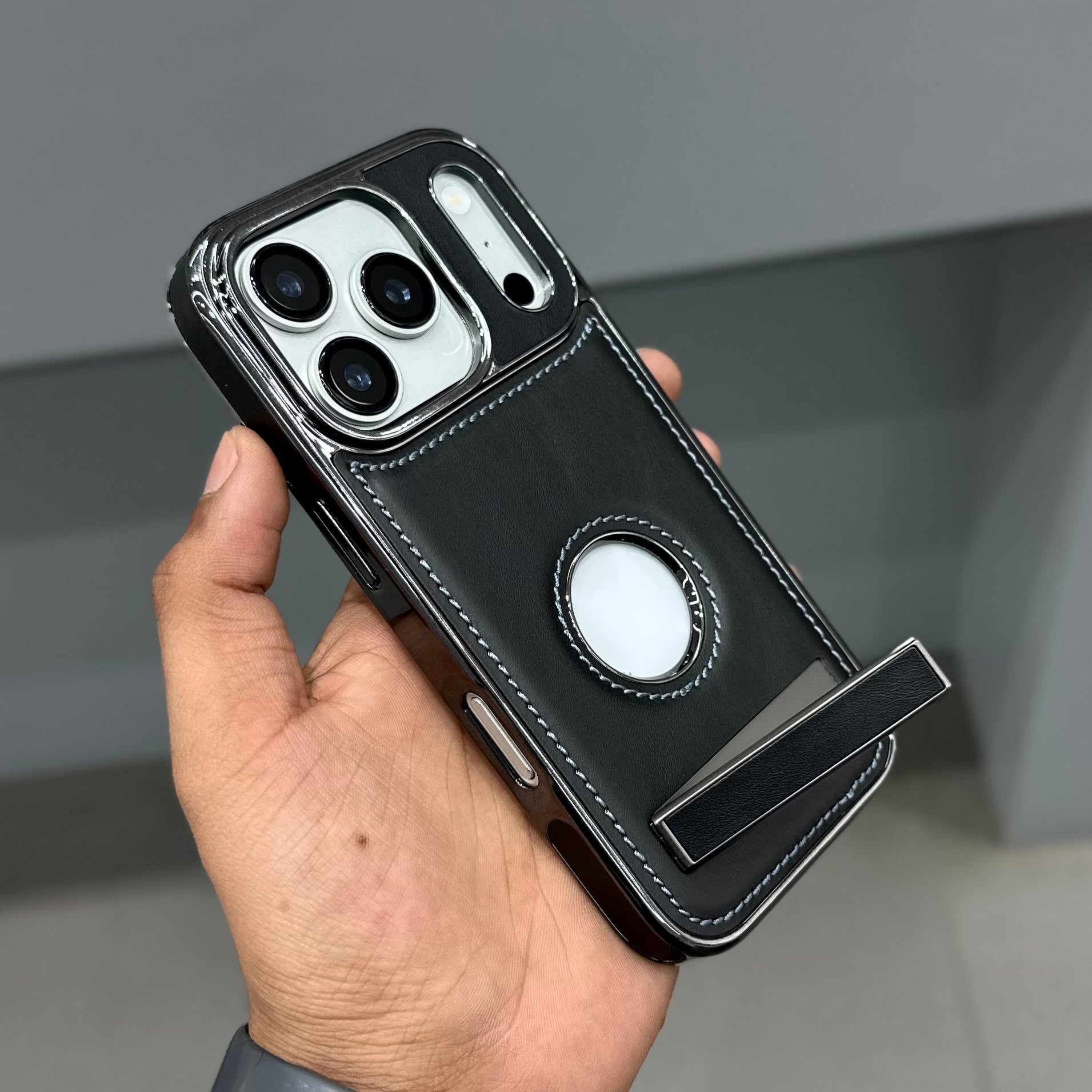 ICON LUXURIOUS WITH STAND - BLACK ( No. 3201 ) Mobile Case by CoverMeUp - Style 4