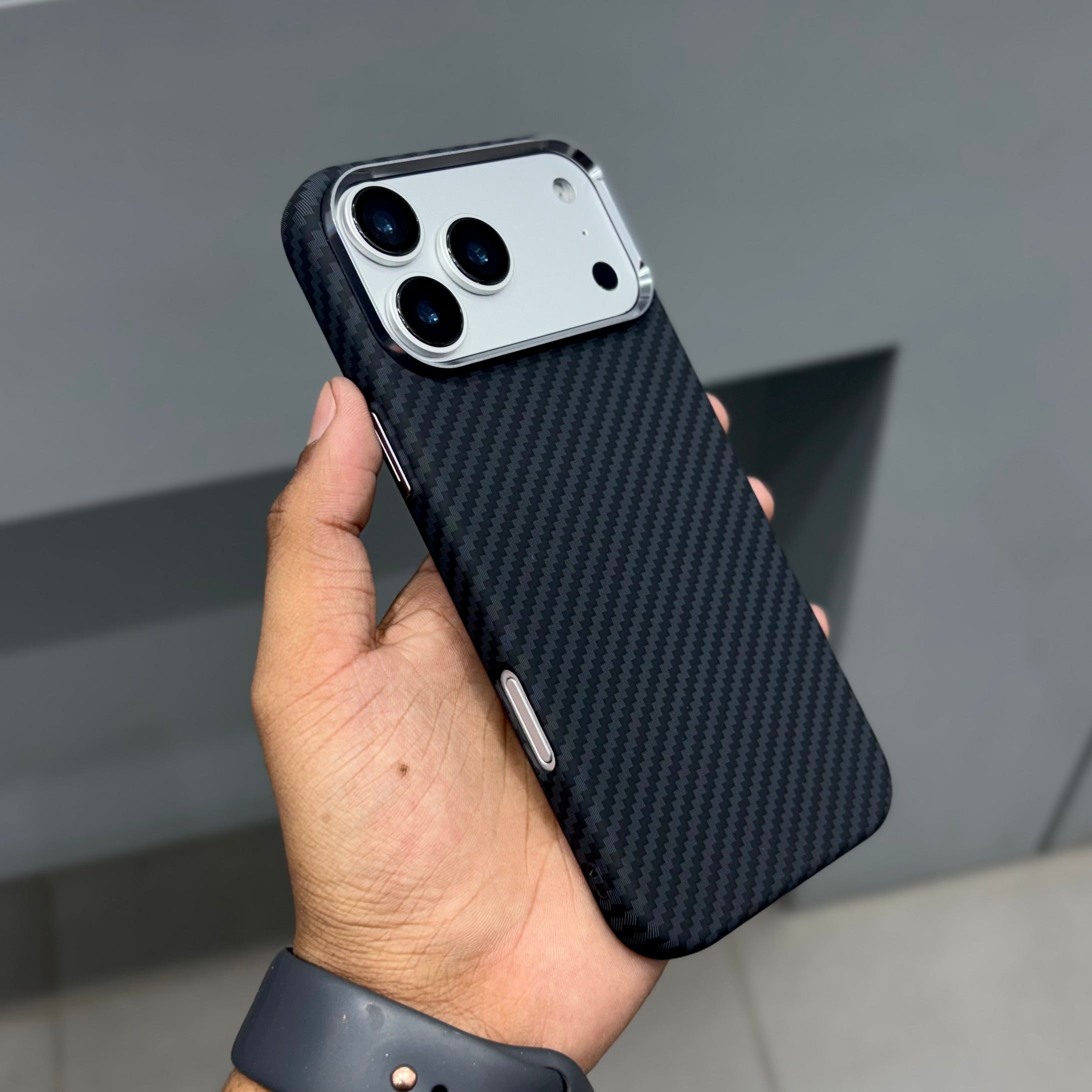 LUXO CARBON CASE - BASIC BLACK ( No. 2501 ) Mobile Case by CoverMeUp - Style 2