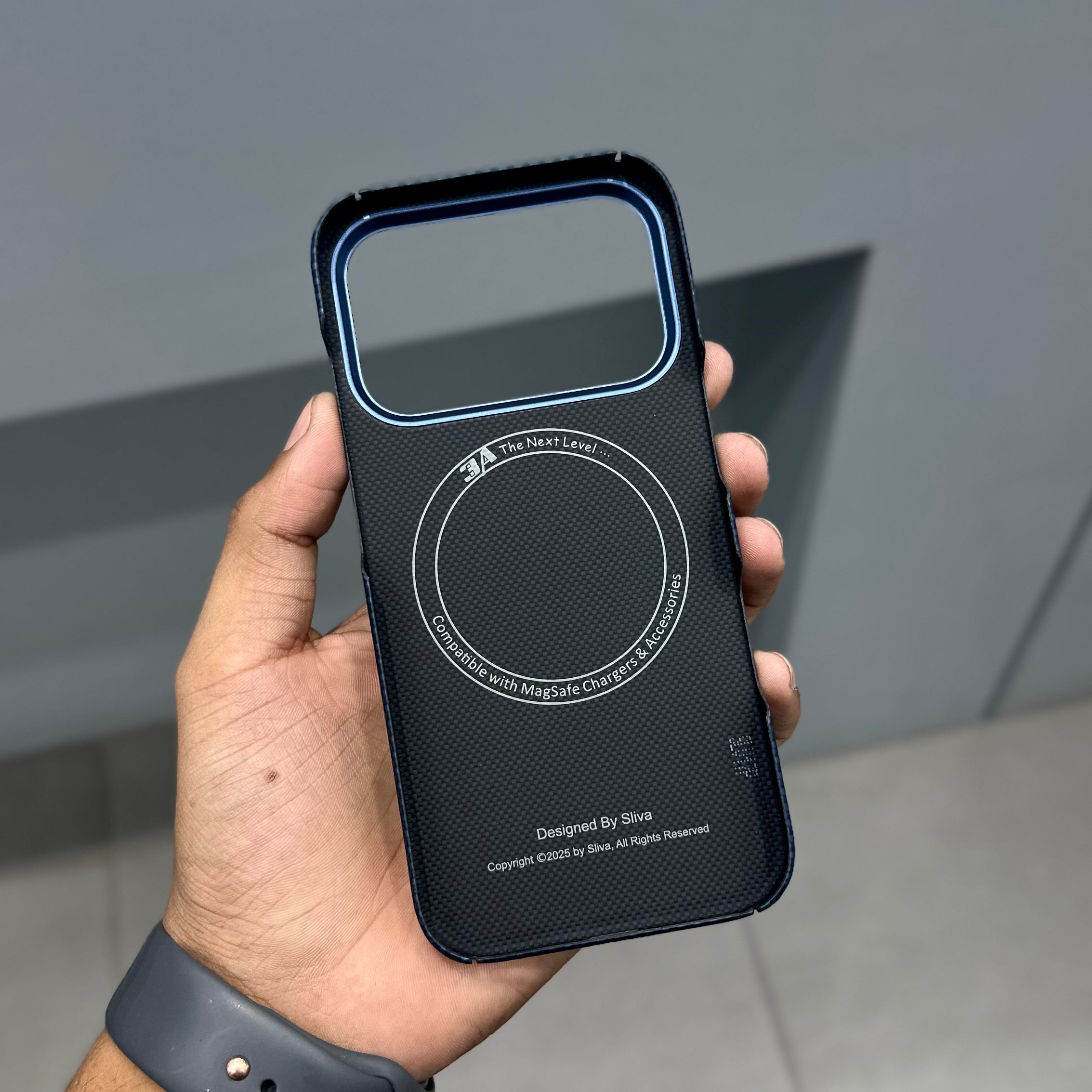 SLIVA REAL CARBON CASE - BLUE ( No. 2522 ) Mobile Case by CoverMeUp - Style 4