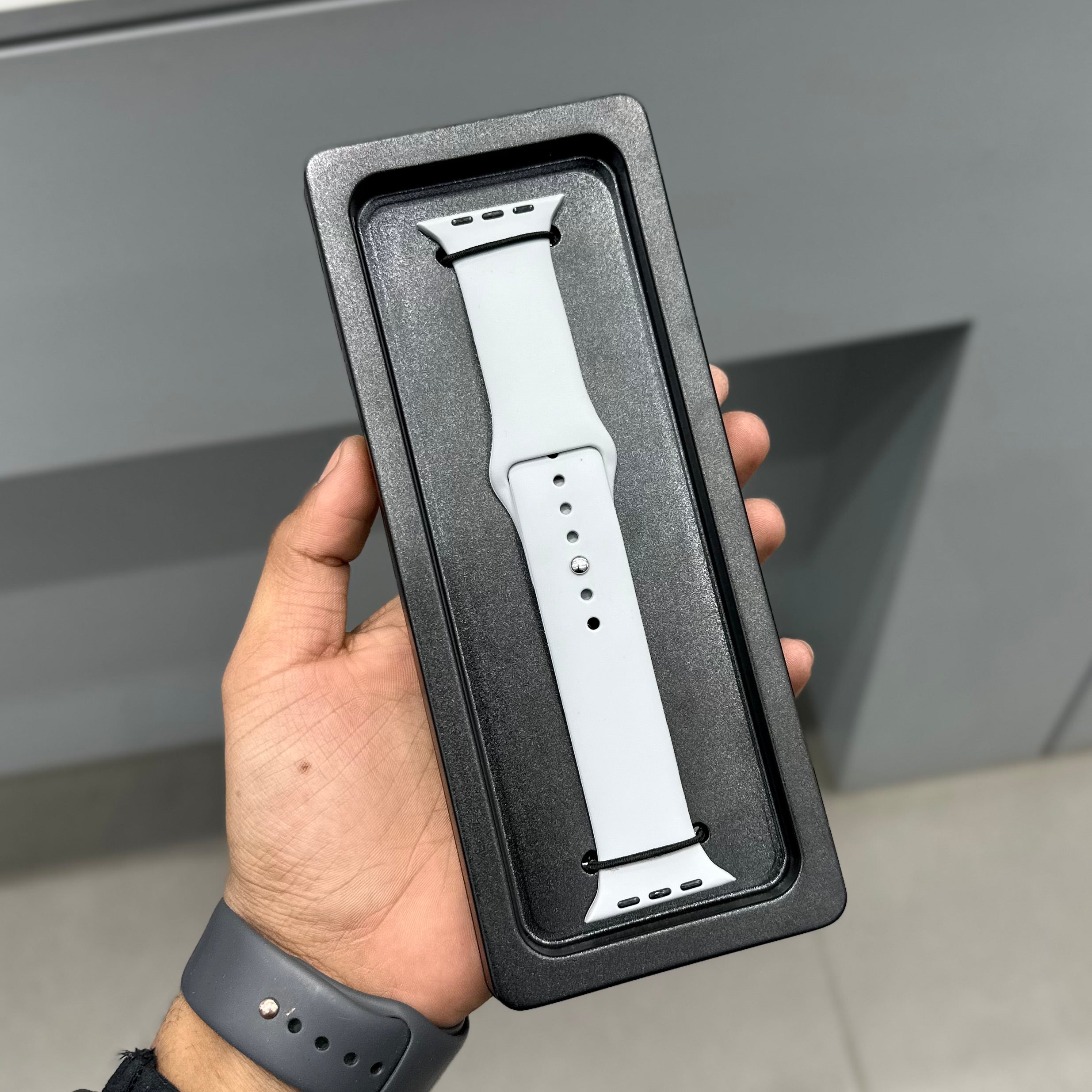 ENOOP SILICON STRAP - LIGHT GREY ( No. 3088 ) Mobile Case by CoverMeUp