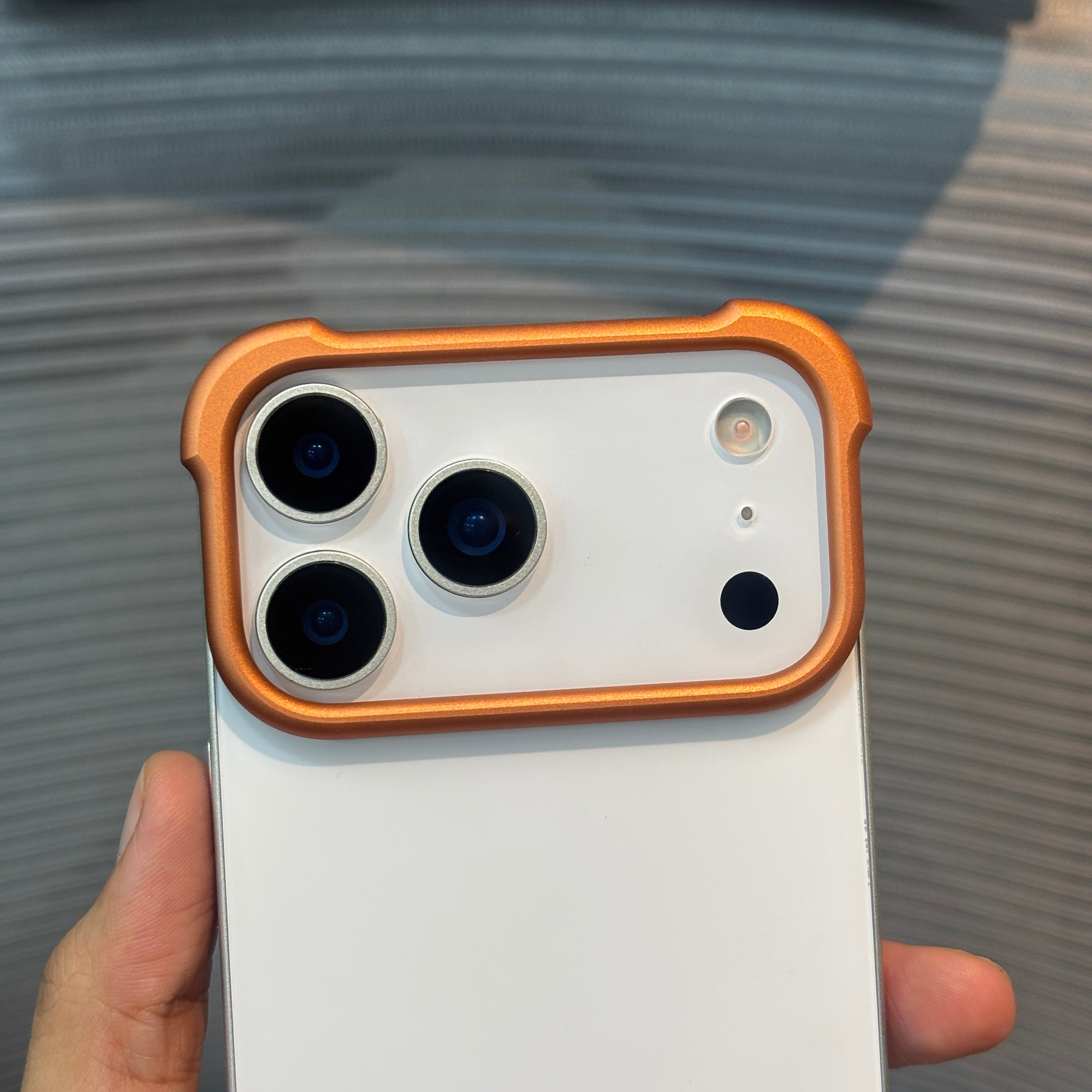 Protective Apple iPhone Back Cover - AlumiCore Metal Bumper iPhone 17 Pro Case - Style 2