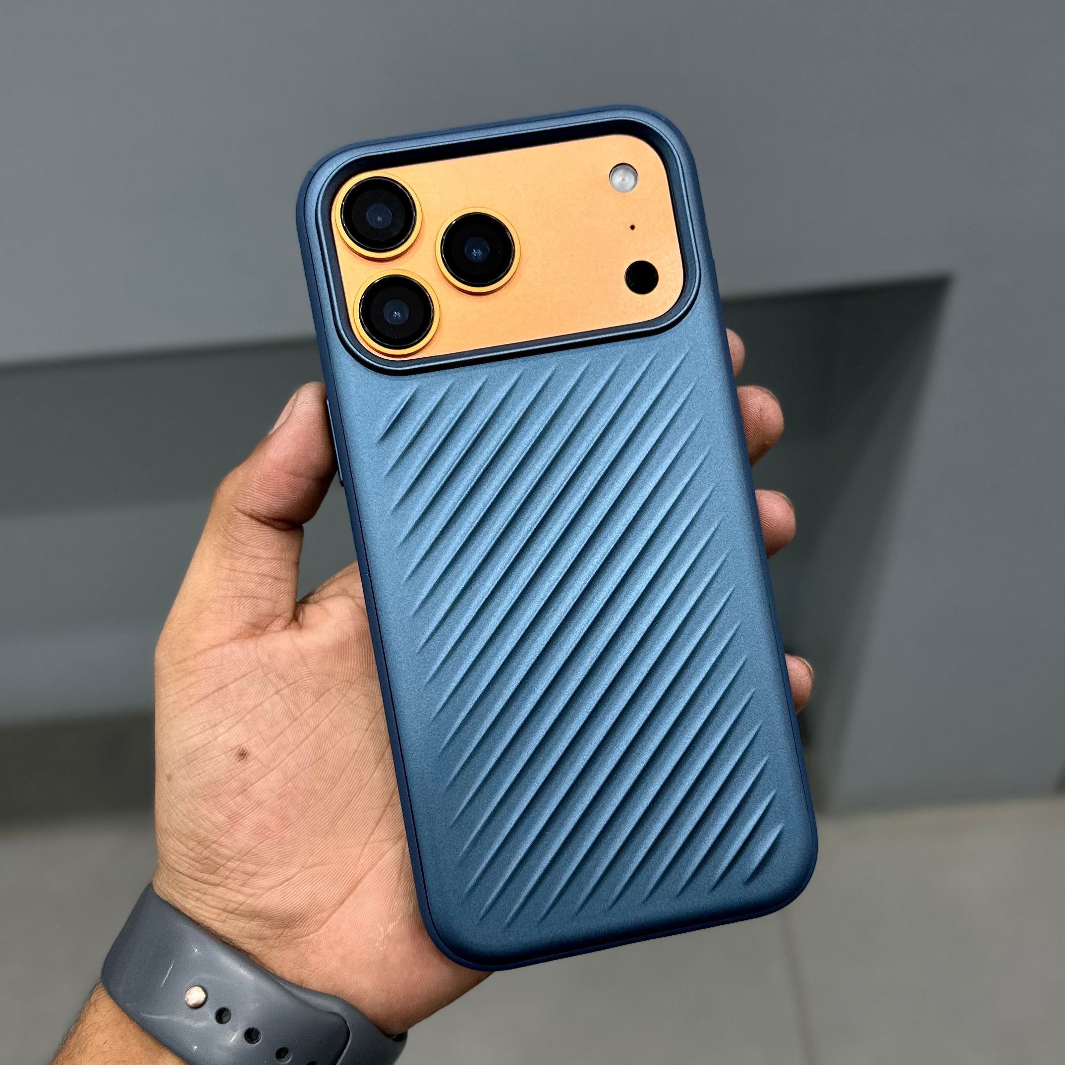 AEROLINE MAGSAFE CASE - BLUE ( No. 3610 )