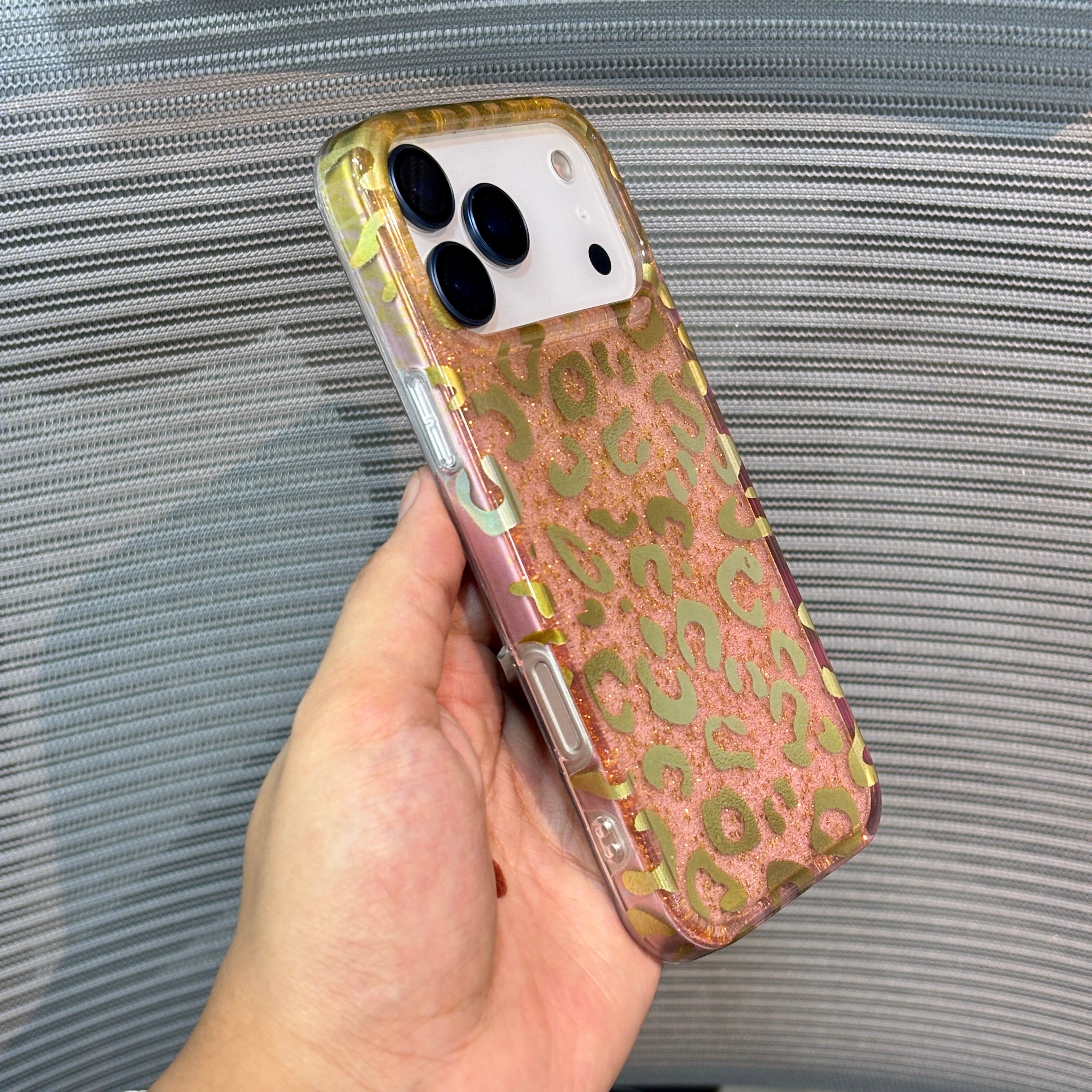 CheetahGlow Glitter iPhone 17 Series Case