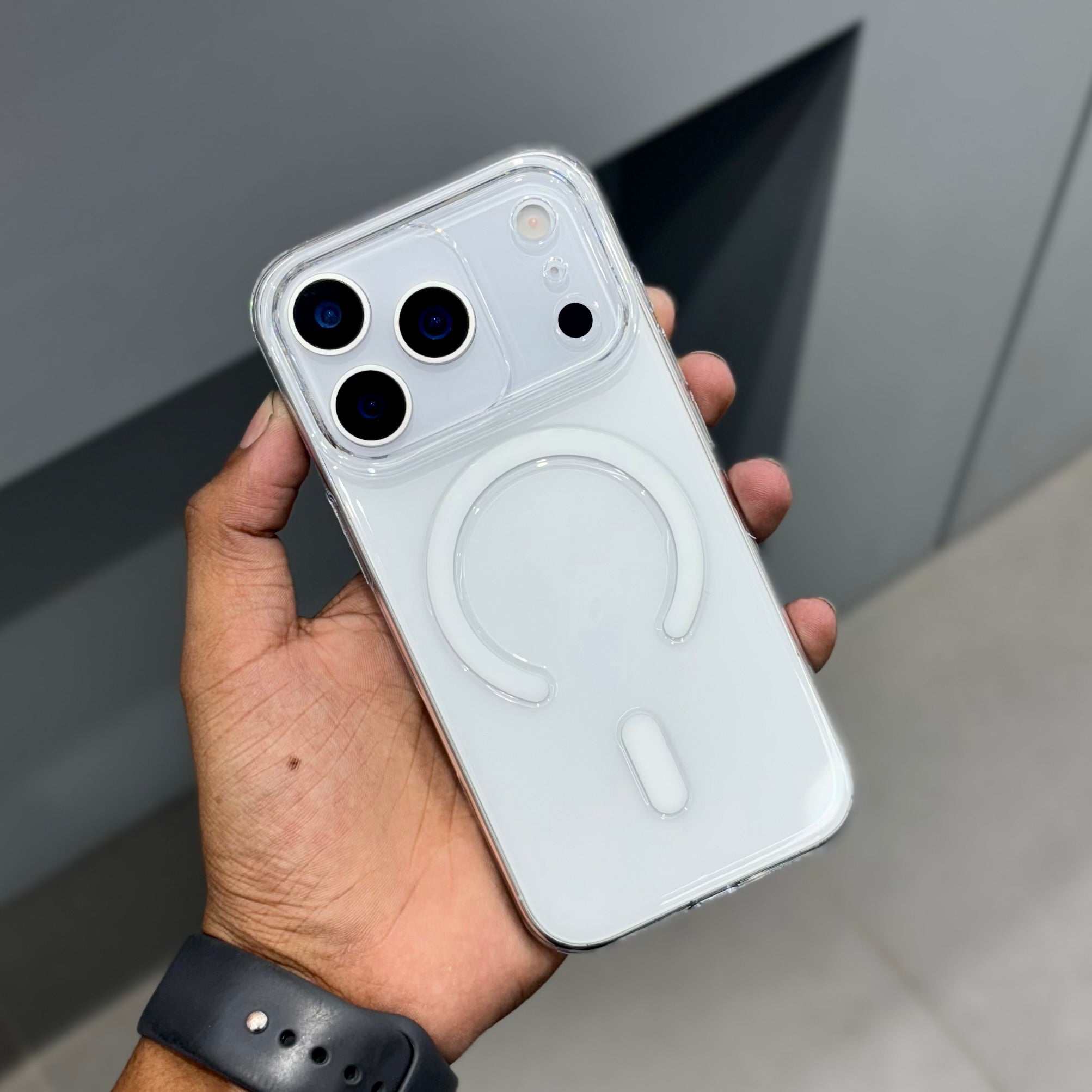 Deep Non Yellowing Case with Magsafe ( No. 2077 )