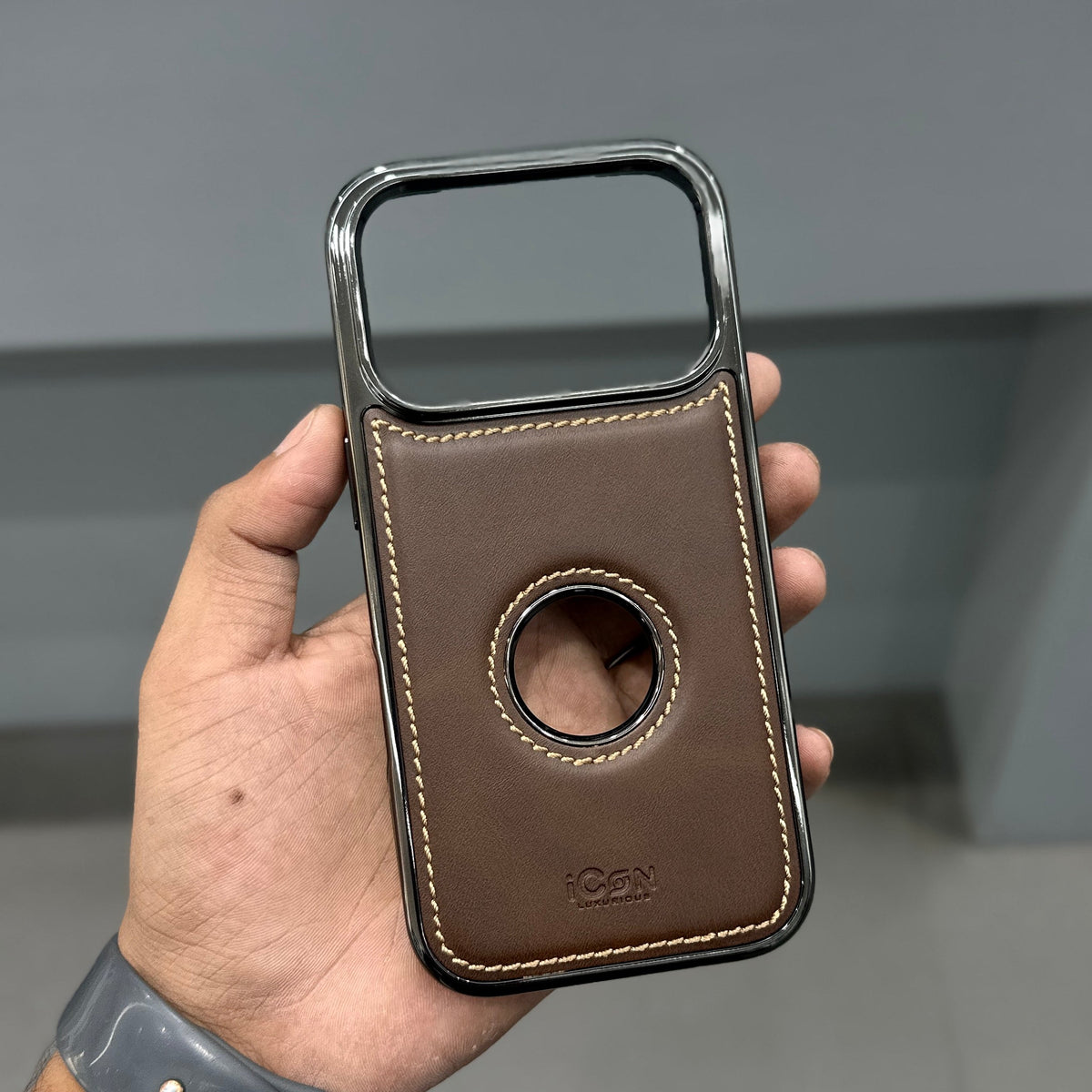 Icon Classic Series Case for iPhone 18 Series - brown