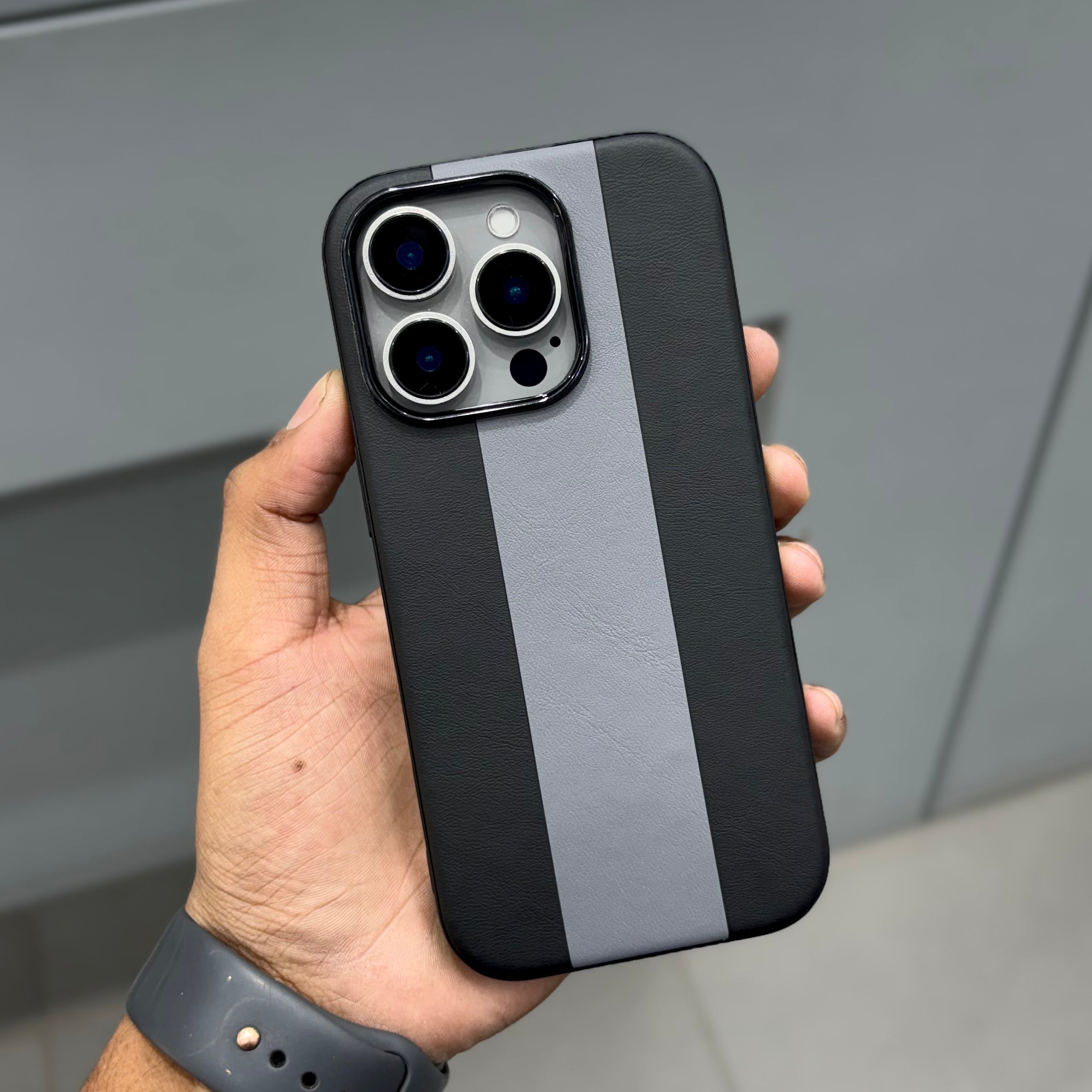 2 CUT NOMO CASE BLACK - GREY ( No. 2386 )