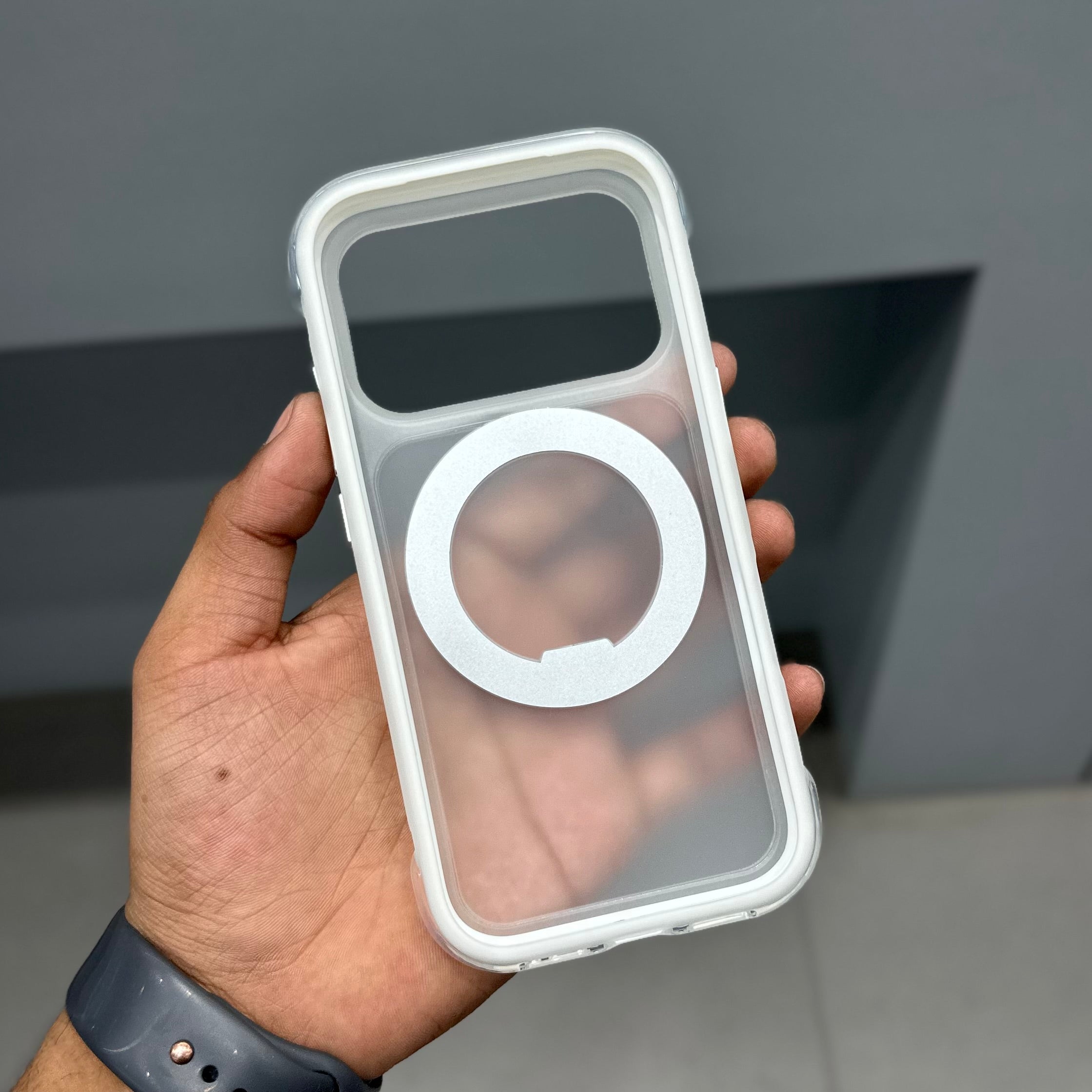 CMAQ AUREX AIRBAG MAGSAFE - WHITE ( No. 3226 ) Mobile Case by CoverMeUp - Style 6