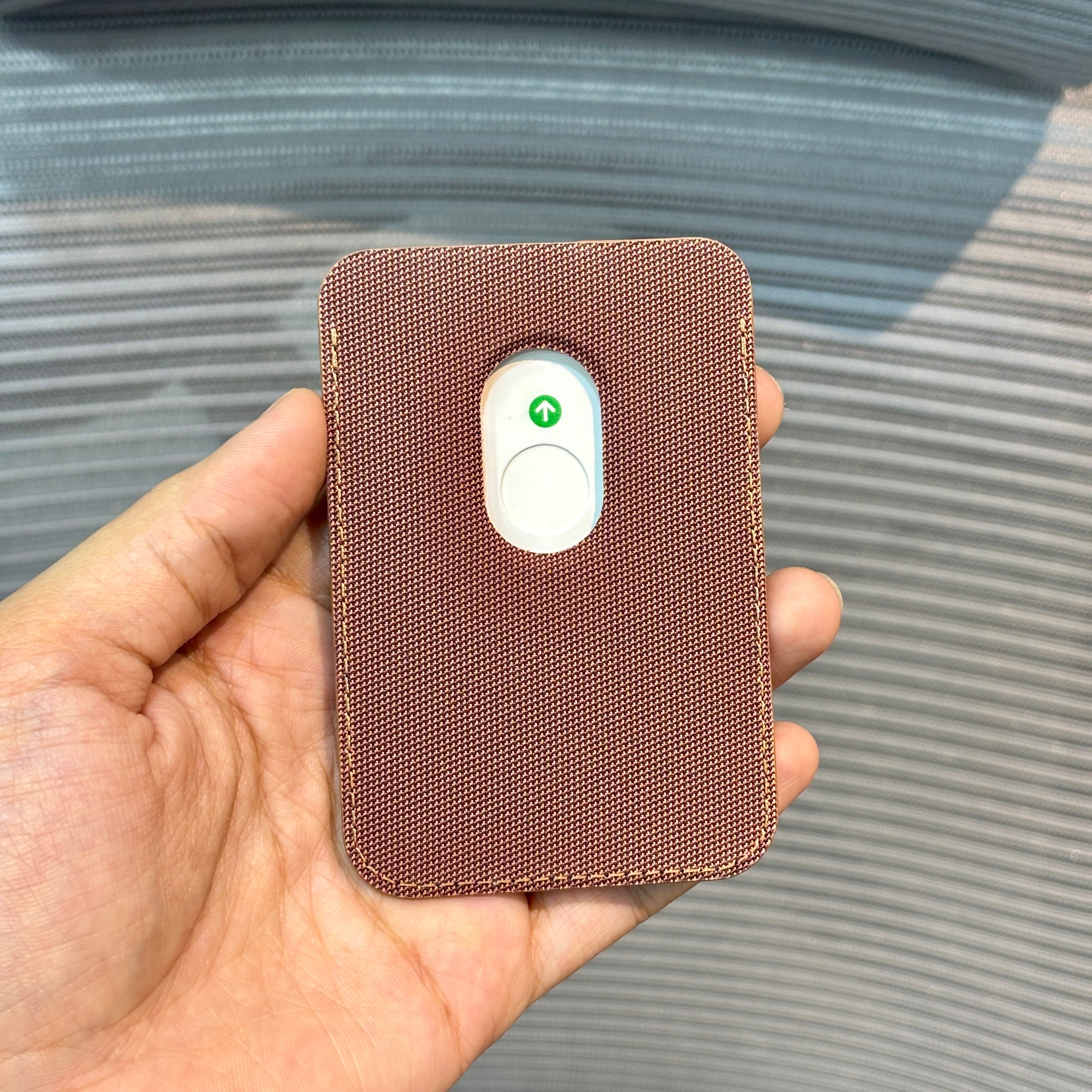 TechWoven MagSafe Card Wallet