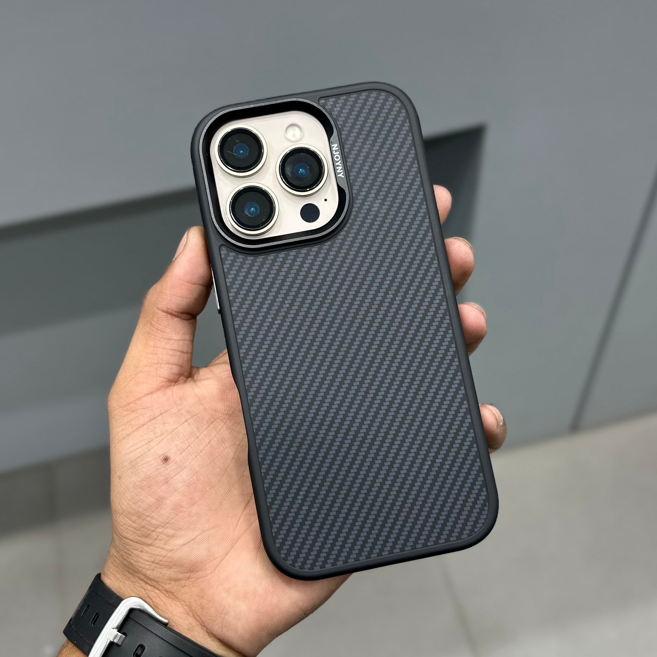 NY JOY CARBON CASE WITH MAGSAFE - BLACK ( No. 2828 )