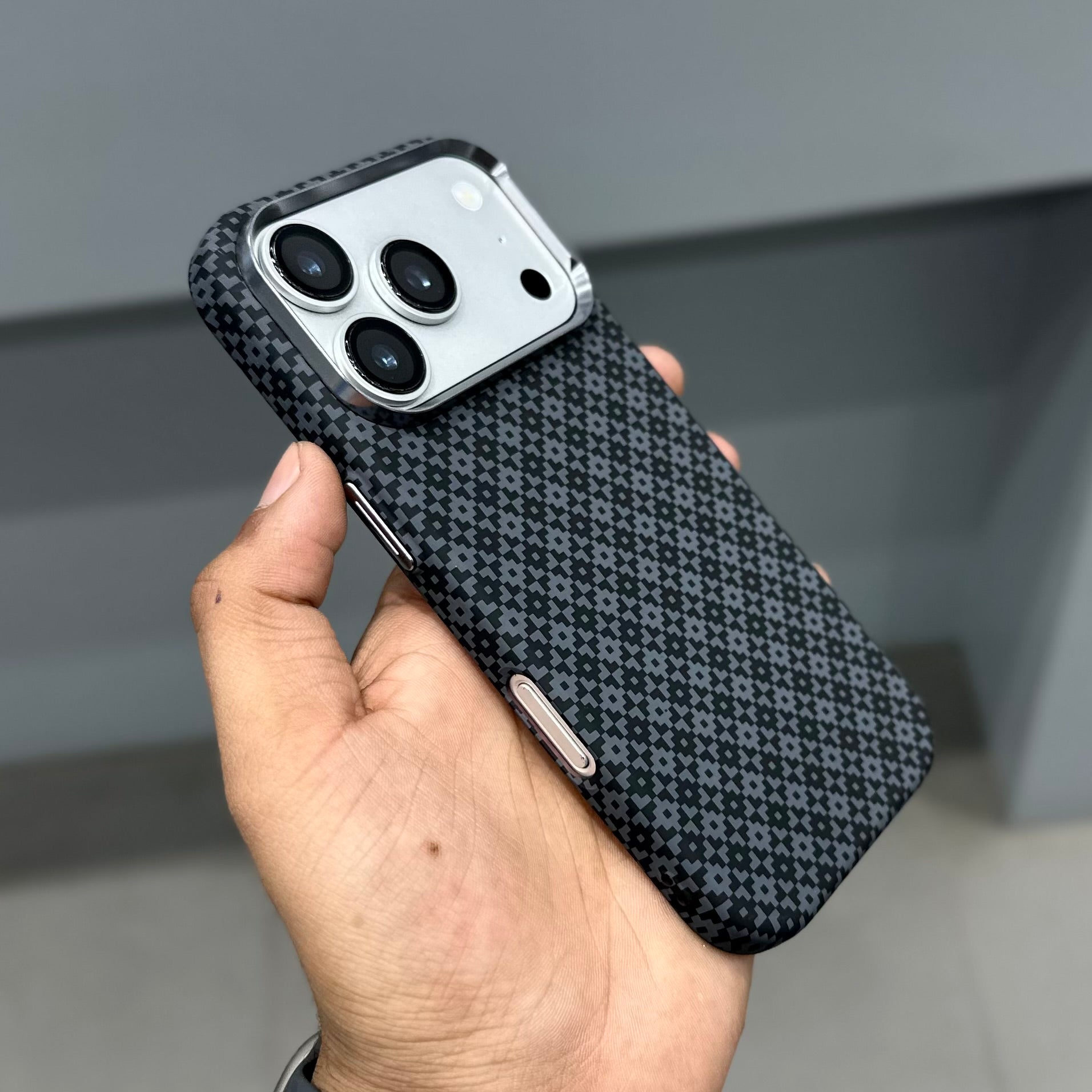 LUXO CARBON CASE -BLACK CROX ( No. 3159 ) Mobile Case by CoverMeUp - Style 4