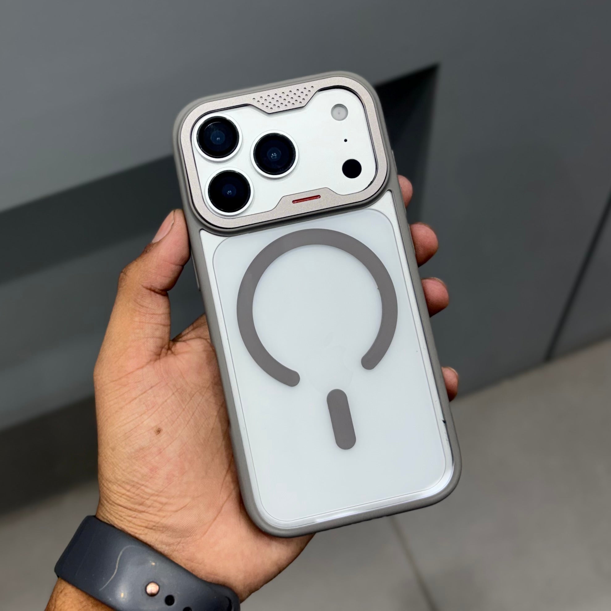 NYJOY ARMOD CAM CASE -GREY ( No. 2411 )