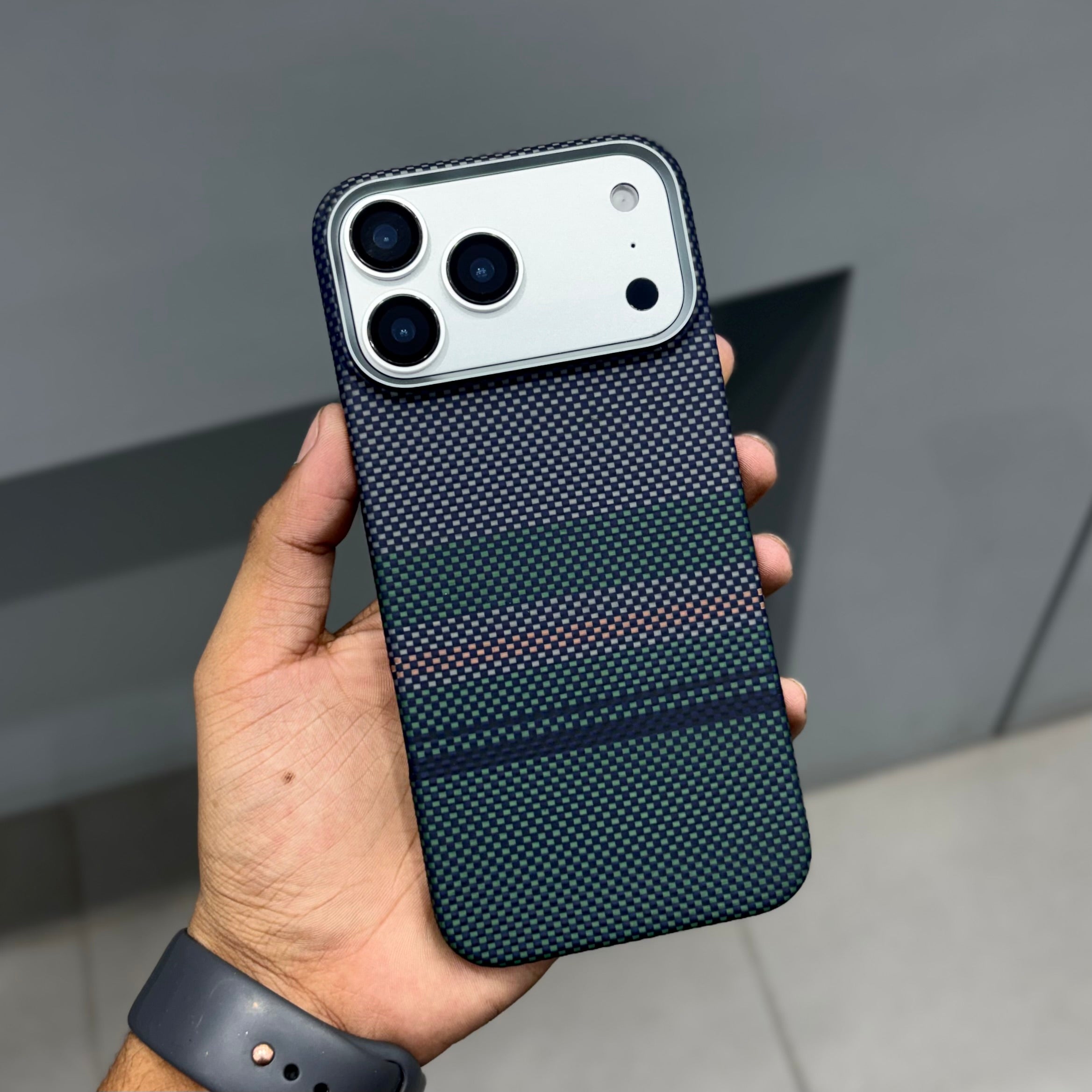 BENKS AURORA REAL CARBON CASE - GREEN ( No. 2513 ) Mobile Case by CoverMeUp