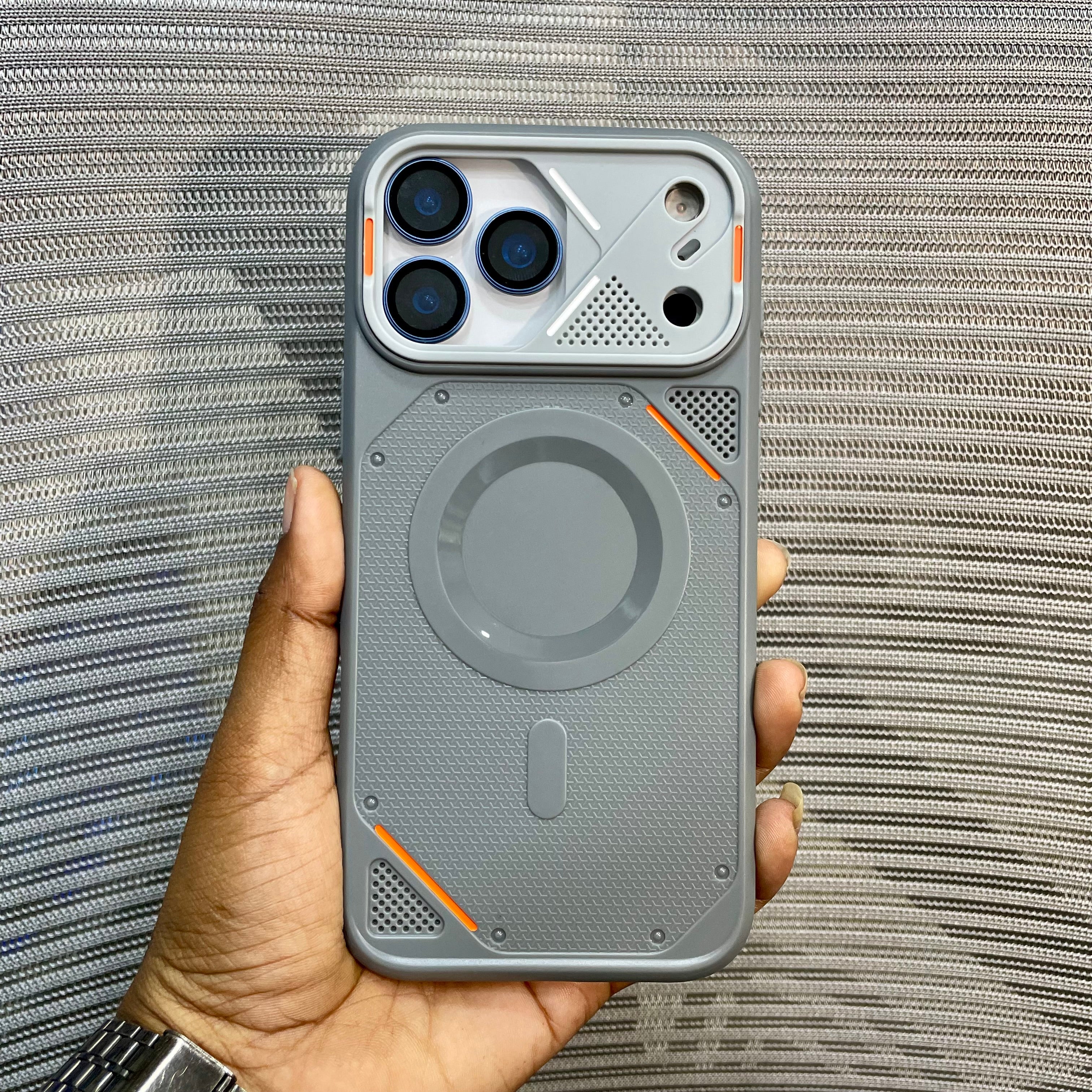 NeoGuard MagSafe Converter iPhone 17 Pro Max Case