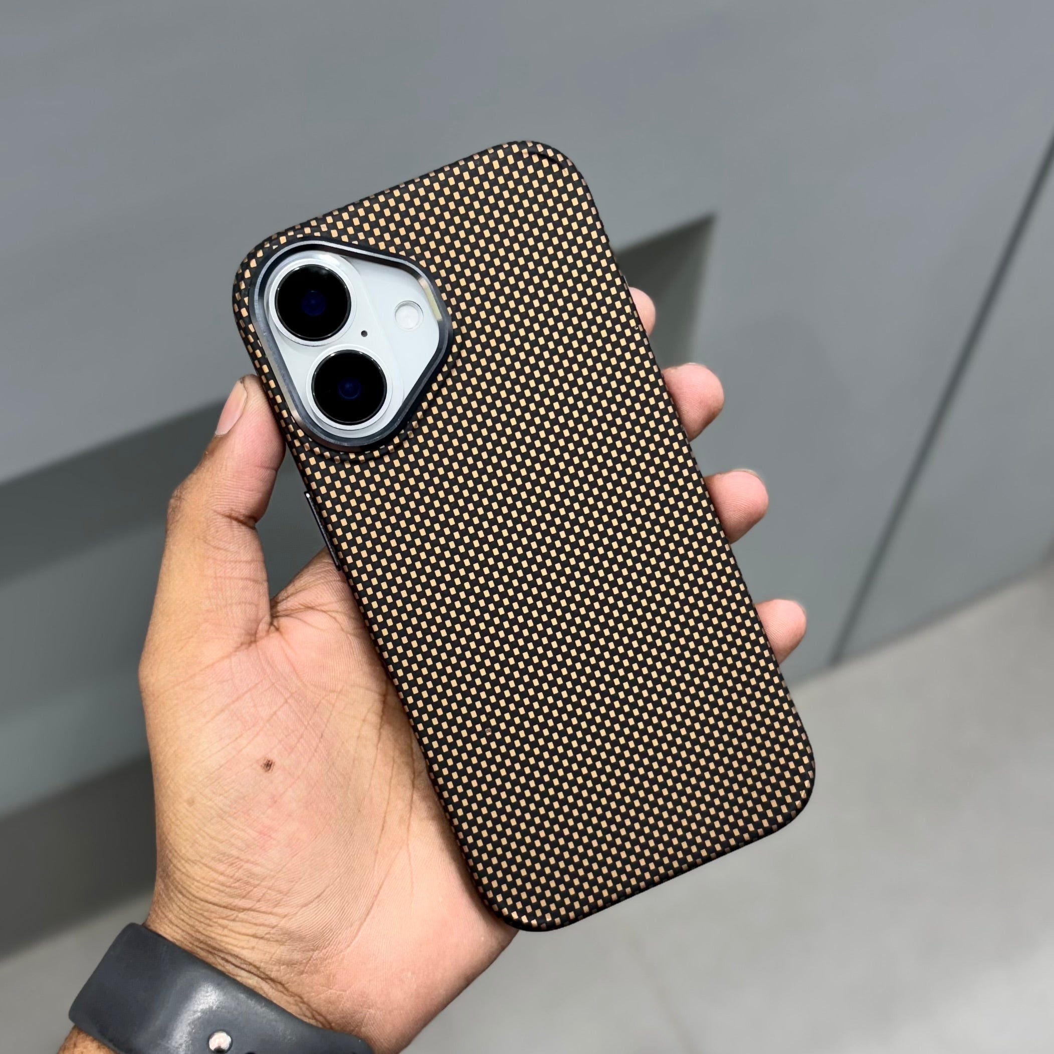Hydro Carboni Case- Basic Brown ( No. 2087 )