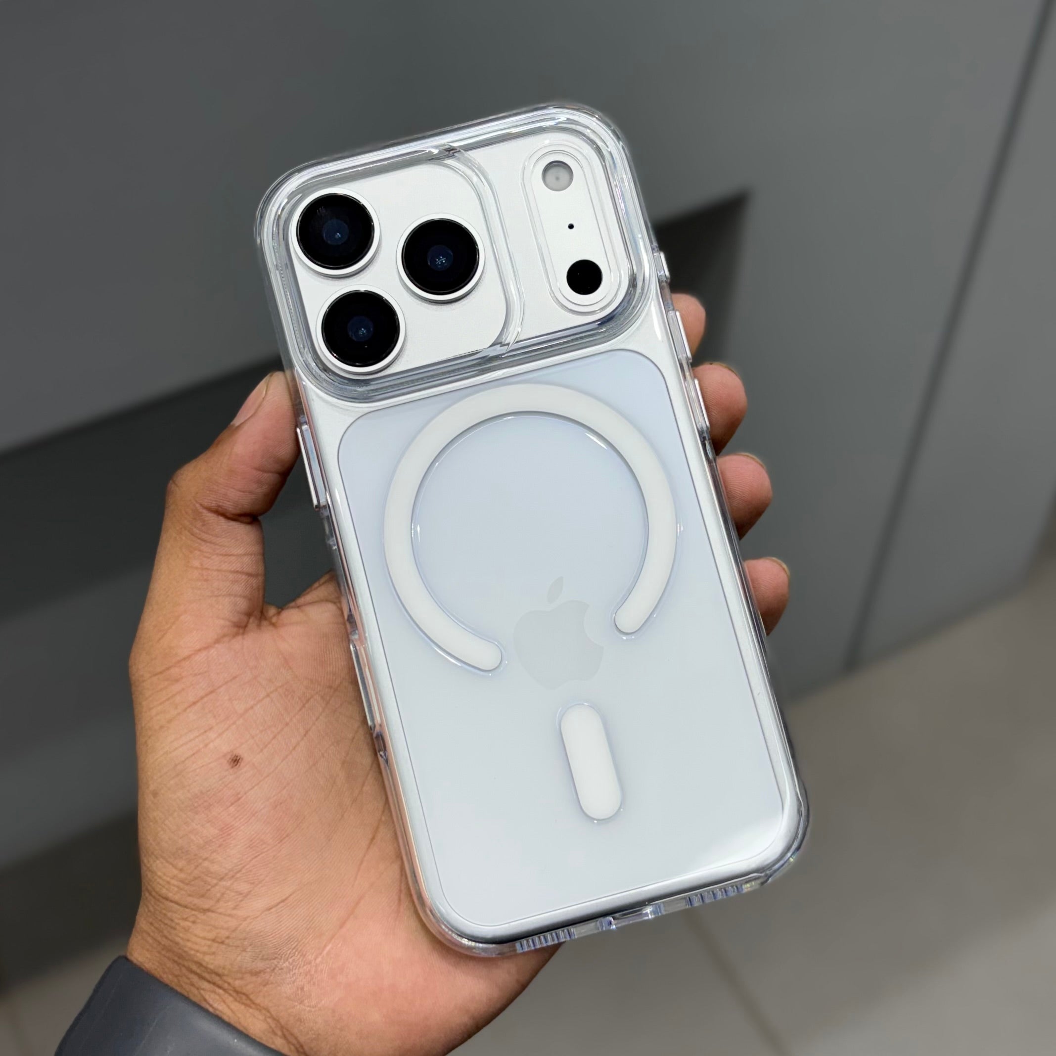 GADPRO Guard Shield with Magsafe Case ( No. 2250 )