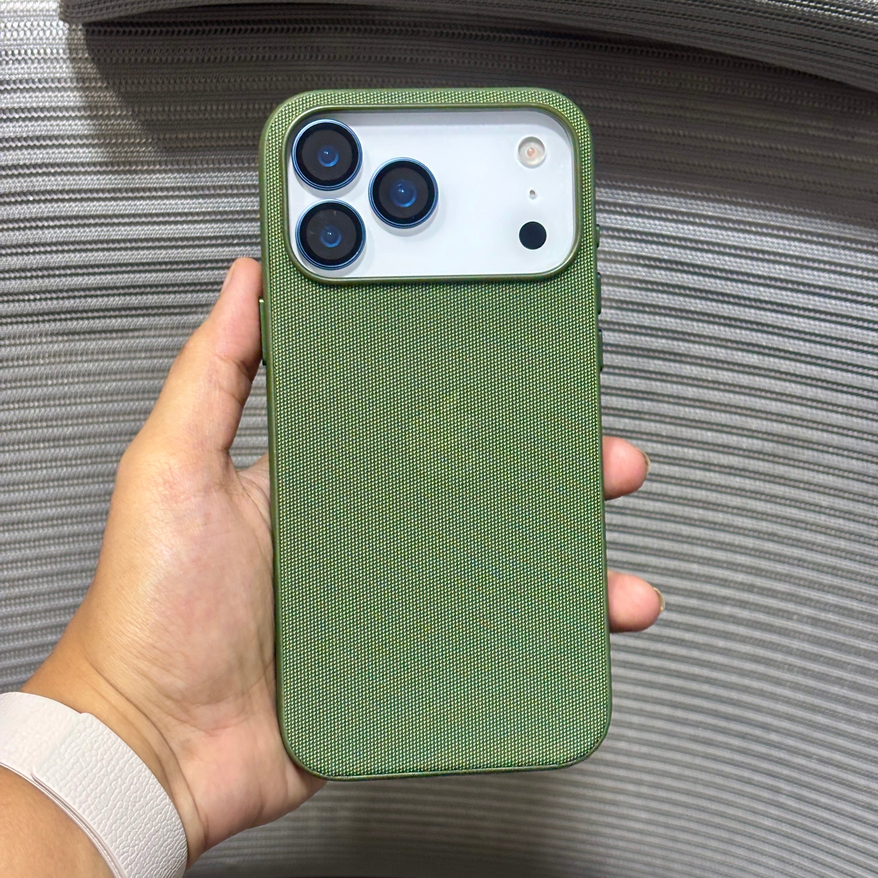 Protective Apple iPhone Back Cover - TechWoven MagSafe iPhone 17 Pro Max Case
