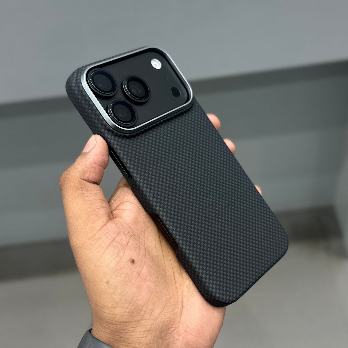 CMAQ X CARBON REAL COBON CASE - BLACK ( No. 3867 )