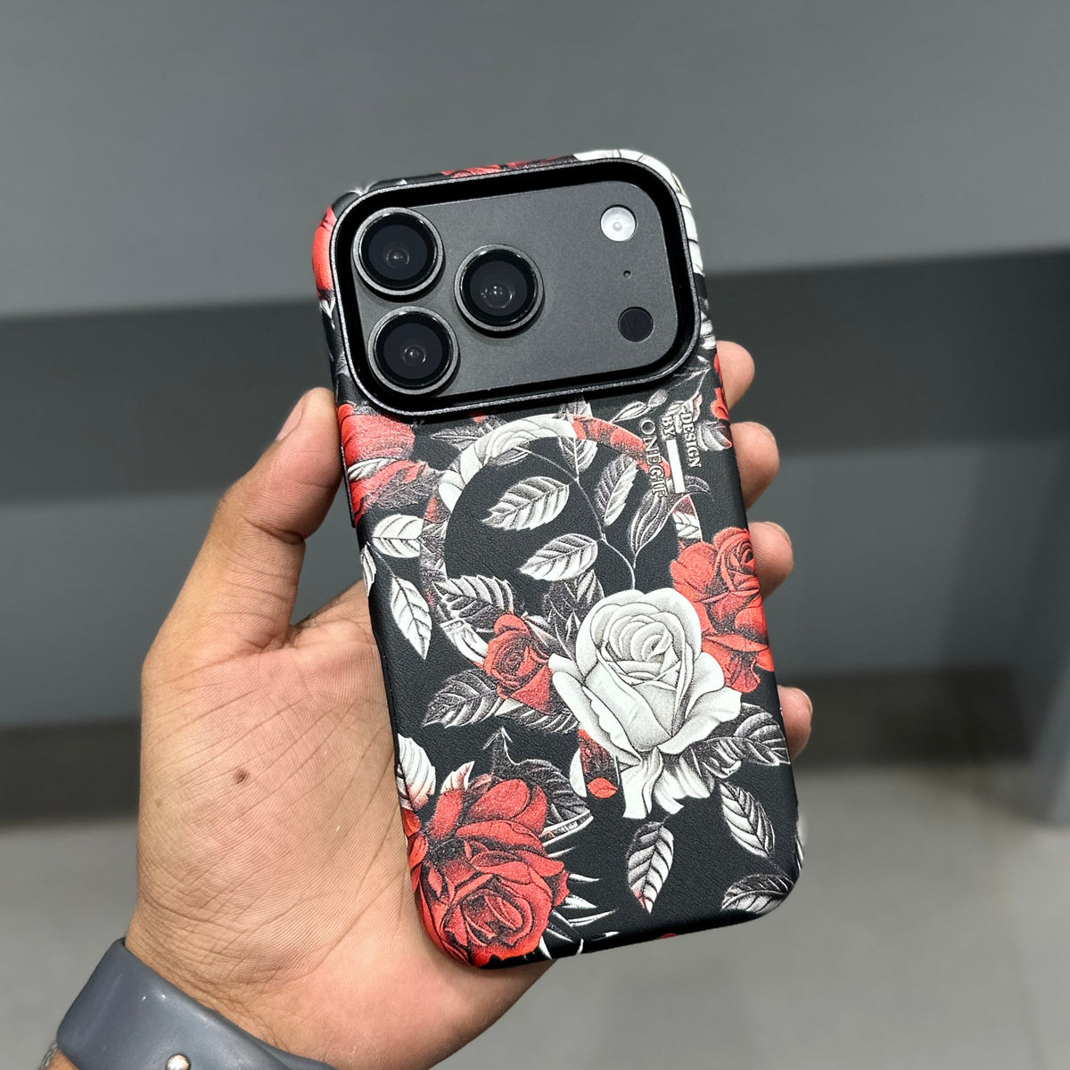 ONE GIF FLORAL EMPRESS EDITION MAGSAFE CASE - BLACK RED ( No. 4053 )