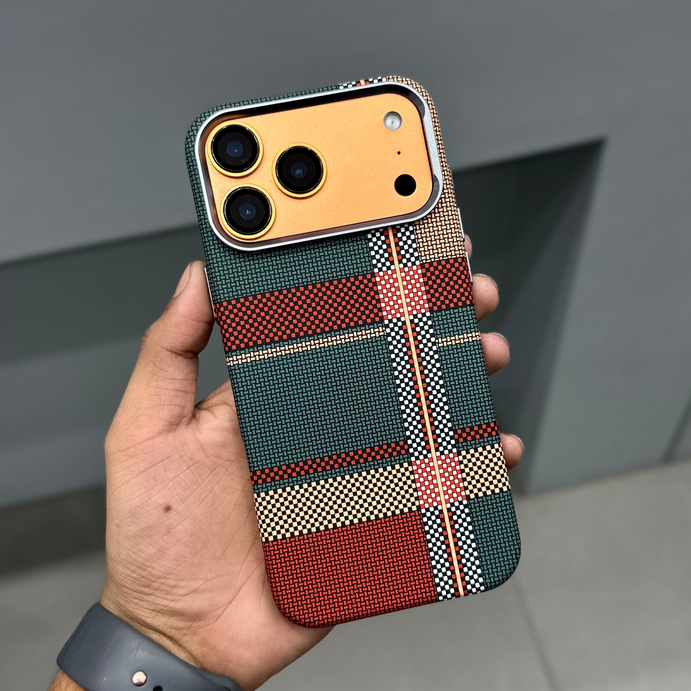 LUXO JO CHECK WITH MAGSAFE CASE ( No. 2678 ) Mobile Case by CoverMeUp - Style 3