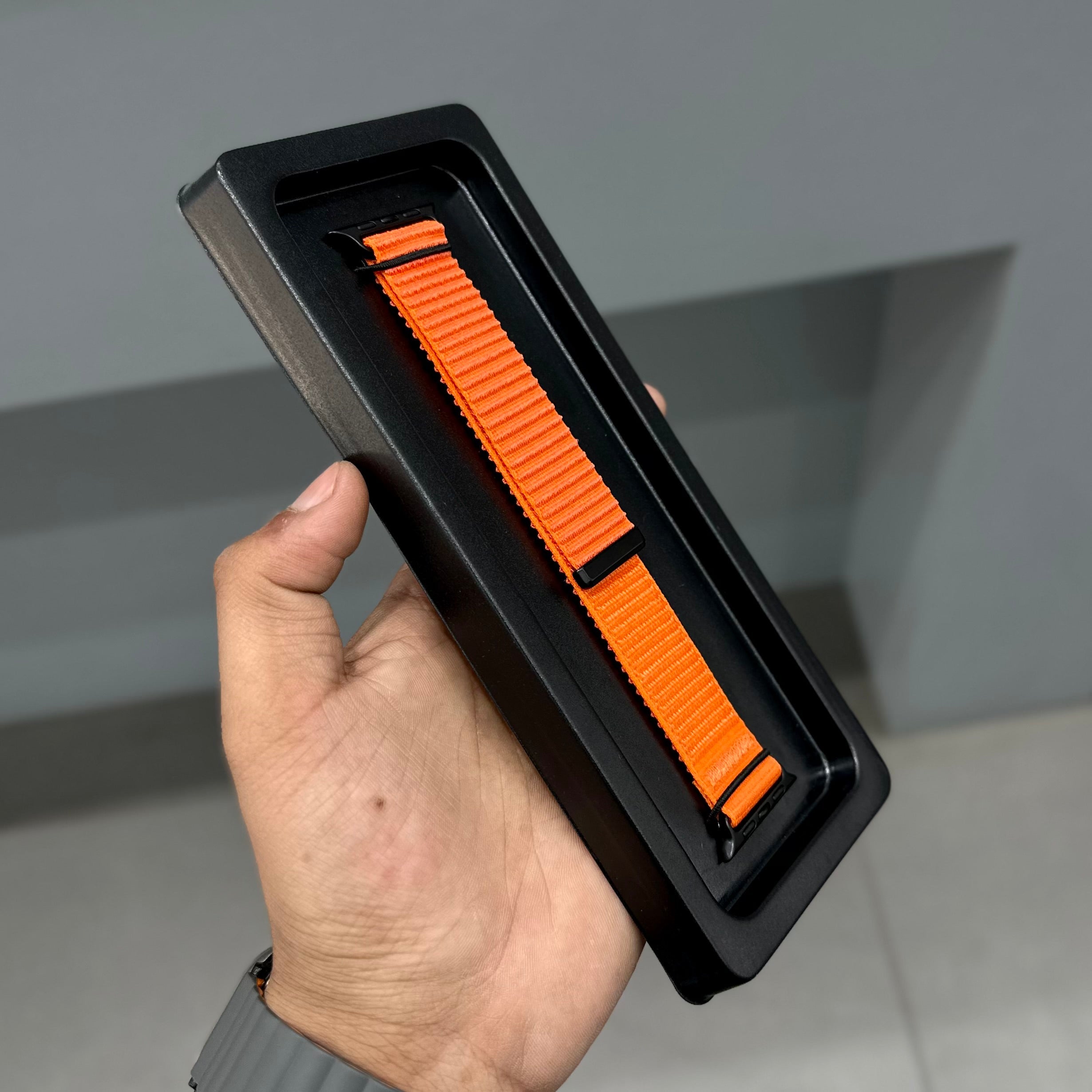 ACTIVE LOOP STRAP - ORANGE ( No. 3152 ) Mobile Case by CoverMeUp - Style 2