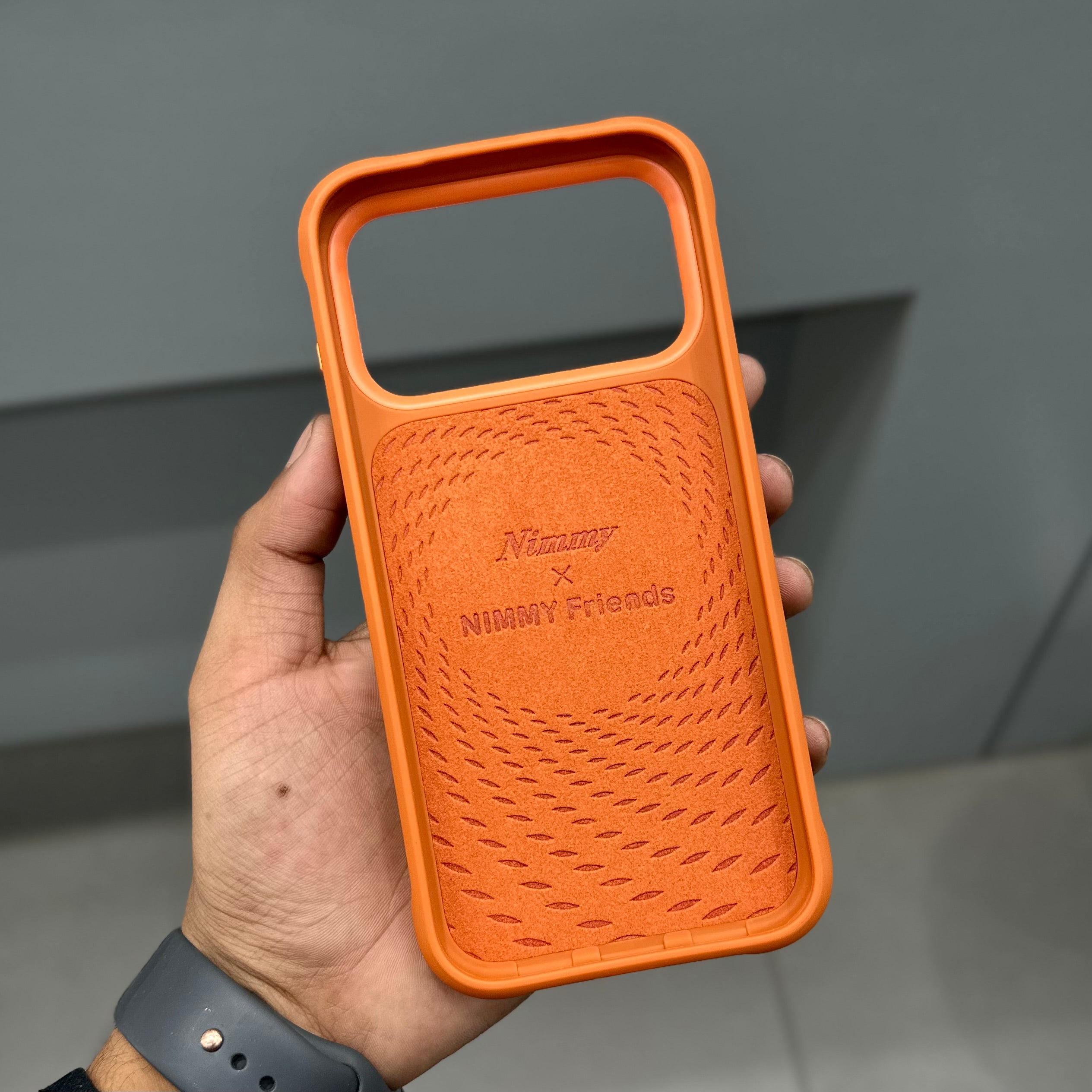 NIMMY LION CASE WITH MAGSAFE-ORANGE ( No. 2836 )