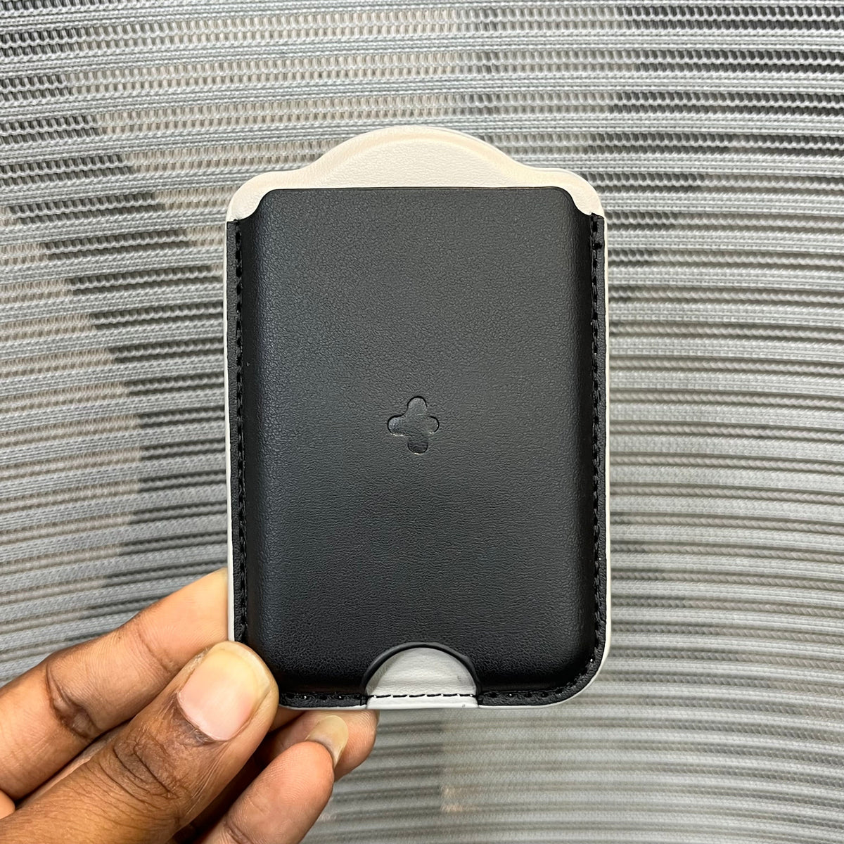 Nano Pop MagFit Leather Wallet