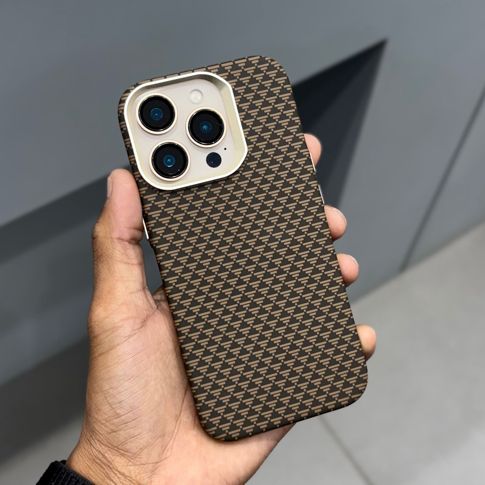 XLEVEL BROWN X MAGSAFE CASE ( No. 3459 )