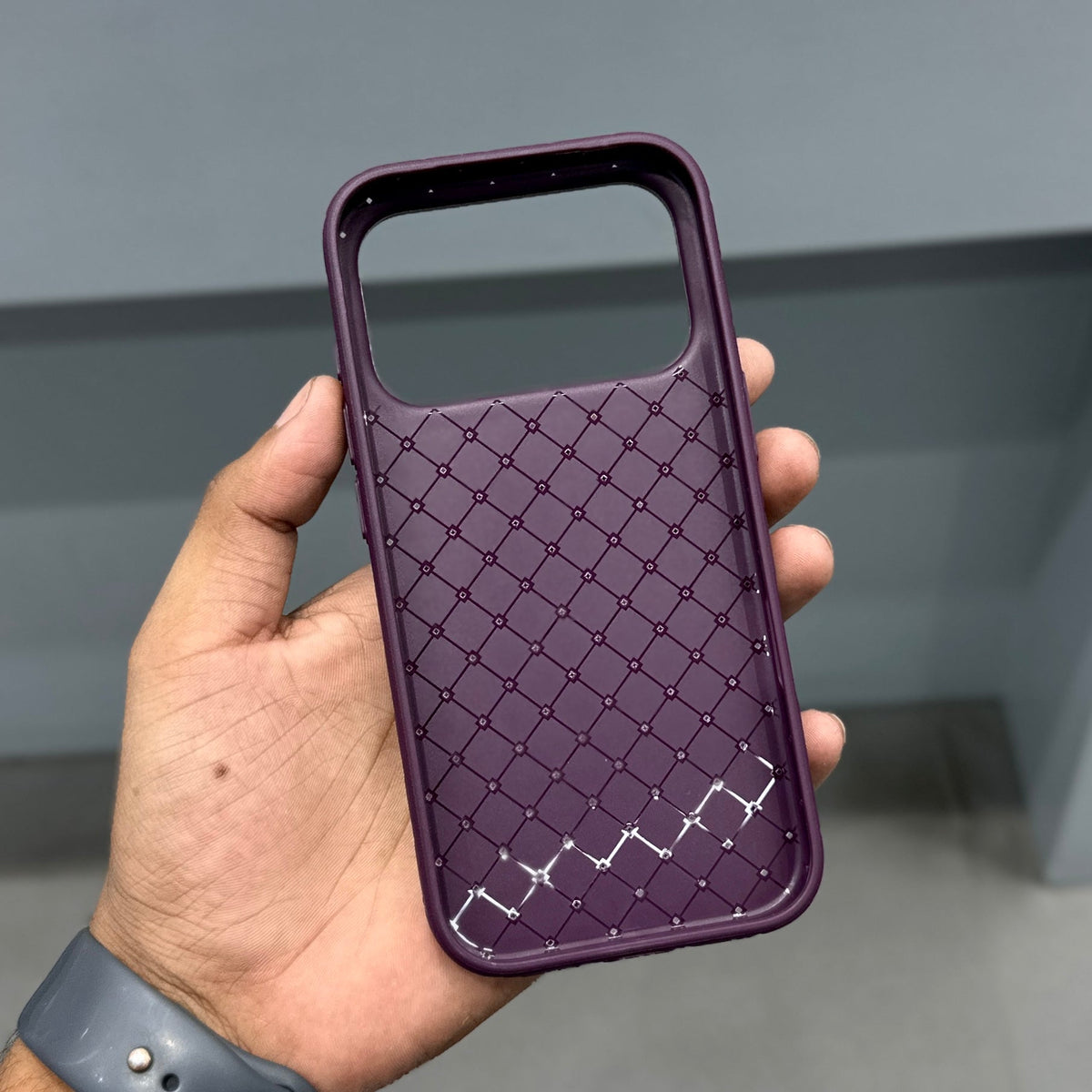 BOLD CASE - BURGUNDY ( No. 4010 ) Mobile Case by CoverMeUp - Style 5
