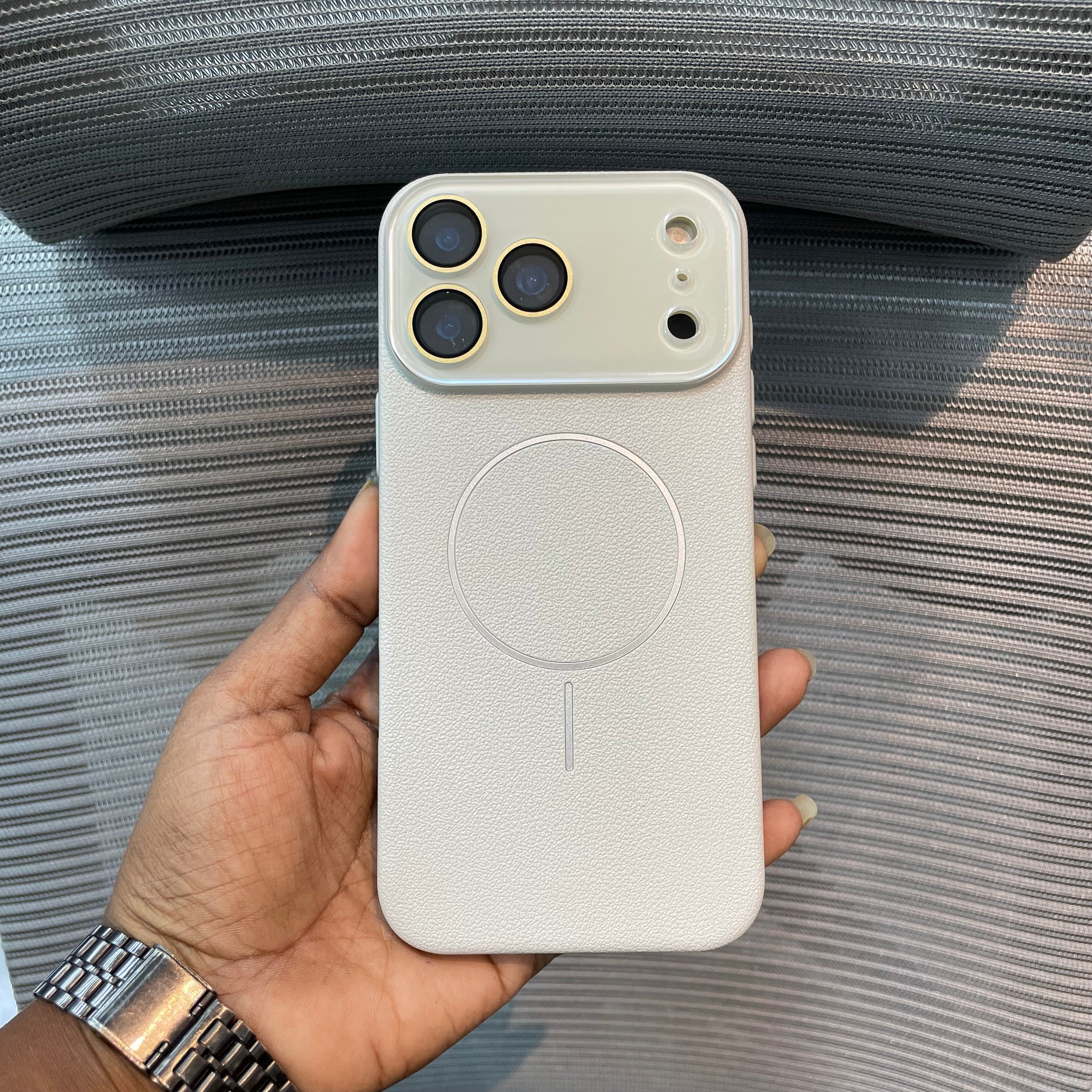 GrainVent MagSafe iPhone 17 Pro Max Case