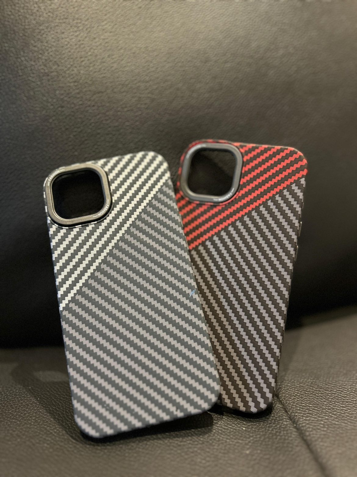 Yazmak Carbon Fiber Phone Case for iPhone