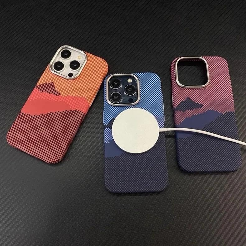 Carbon Fiber Pixel Art Magsafe iPhone Case 