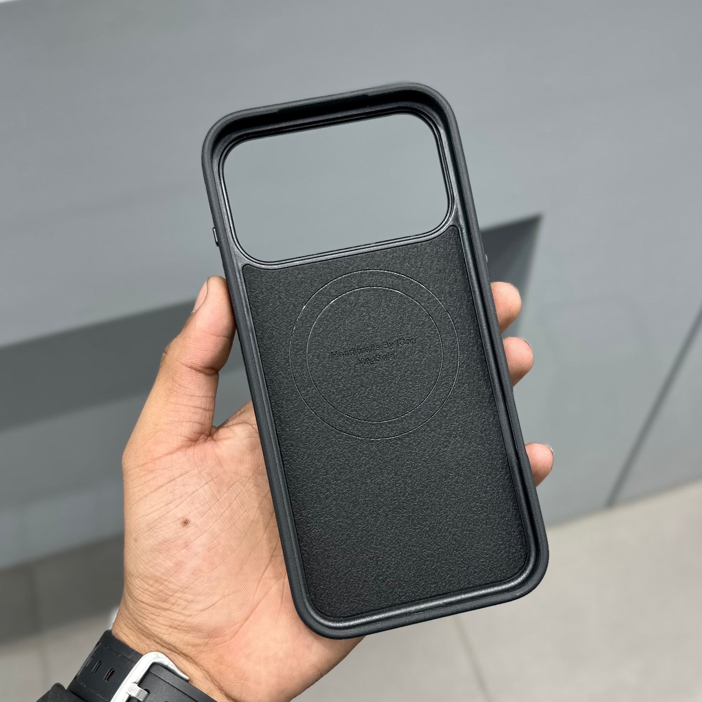 ICON CLASSIC LEATHER MAGSAFE CASE - BLACK ( No. 2867 )