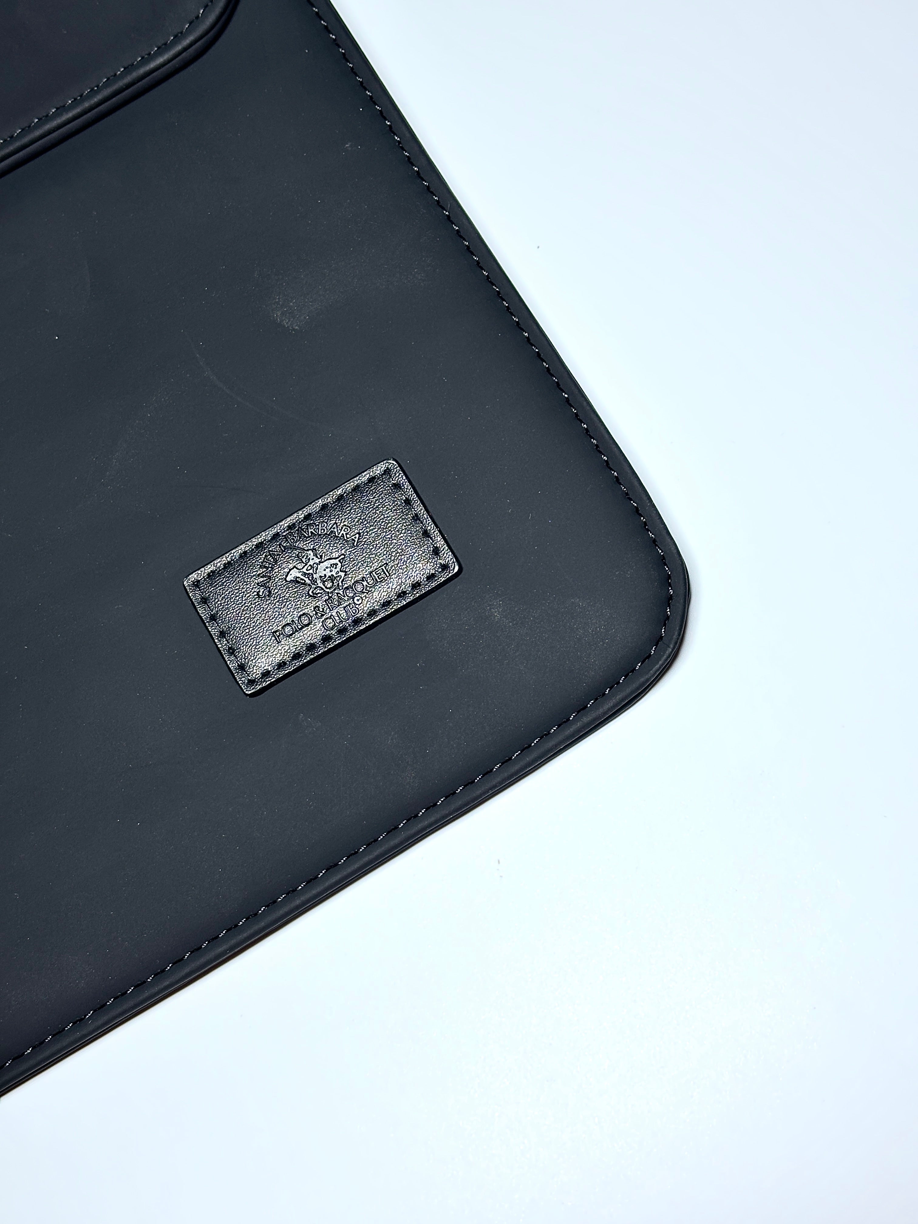 MetroFlip Magnetic Laptop Sleeve