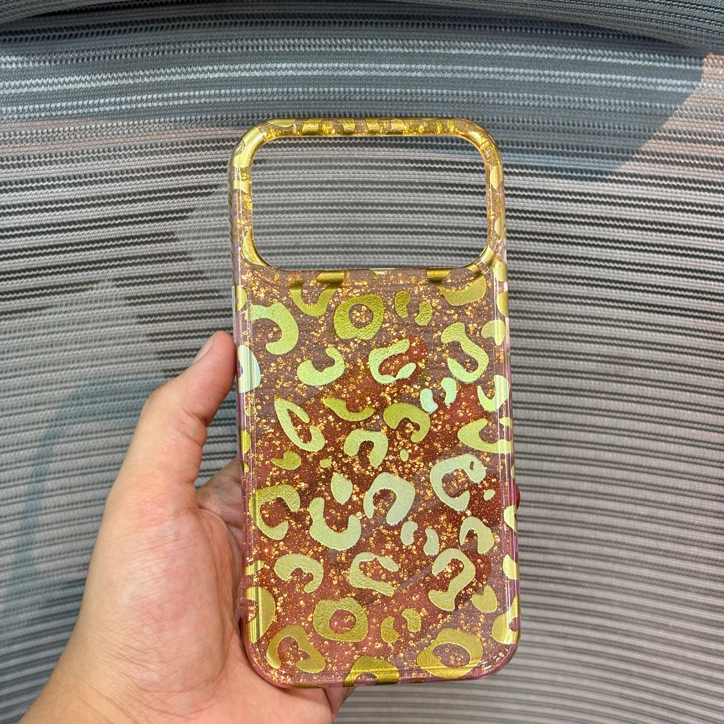 CheetahGlow Glitter iPhone 17 Series Case