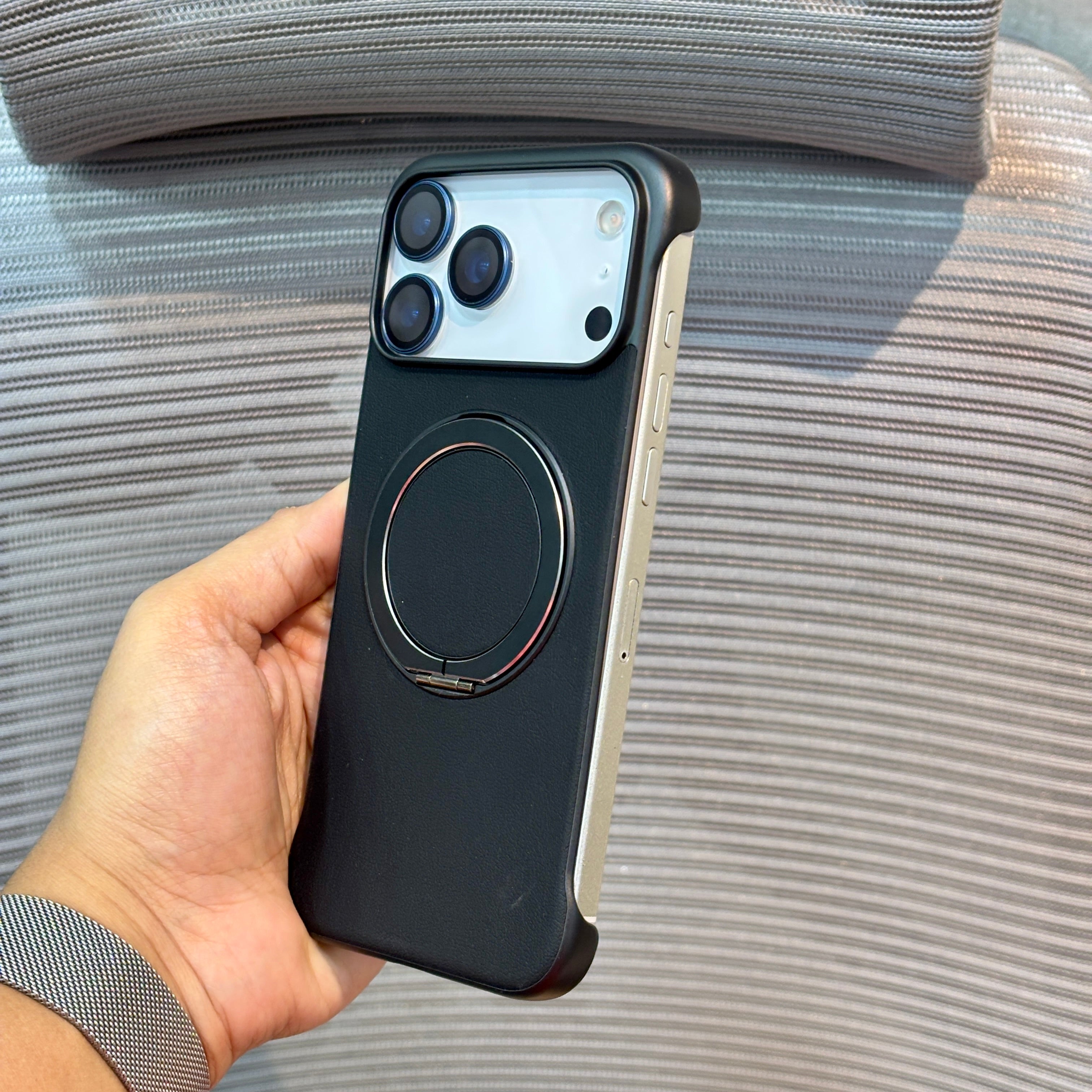 Axis Stand MagSafe iPhone 17 Series Case