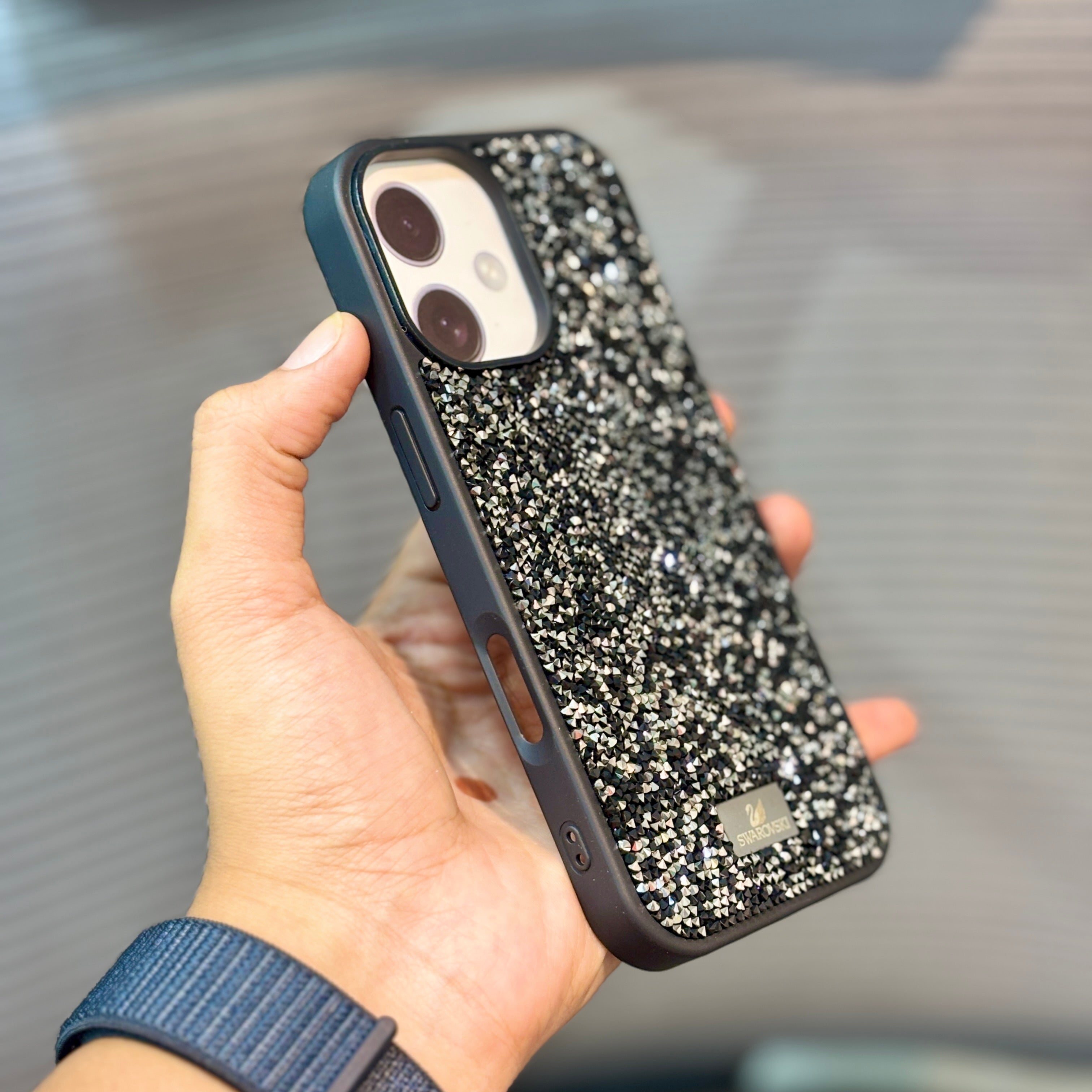 Protective Apple iPhone Back Cover - GleamLuxe Bling iPhone 17 Case - Style 2