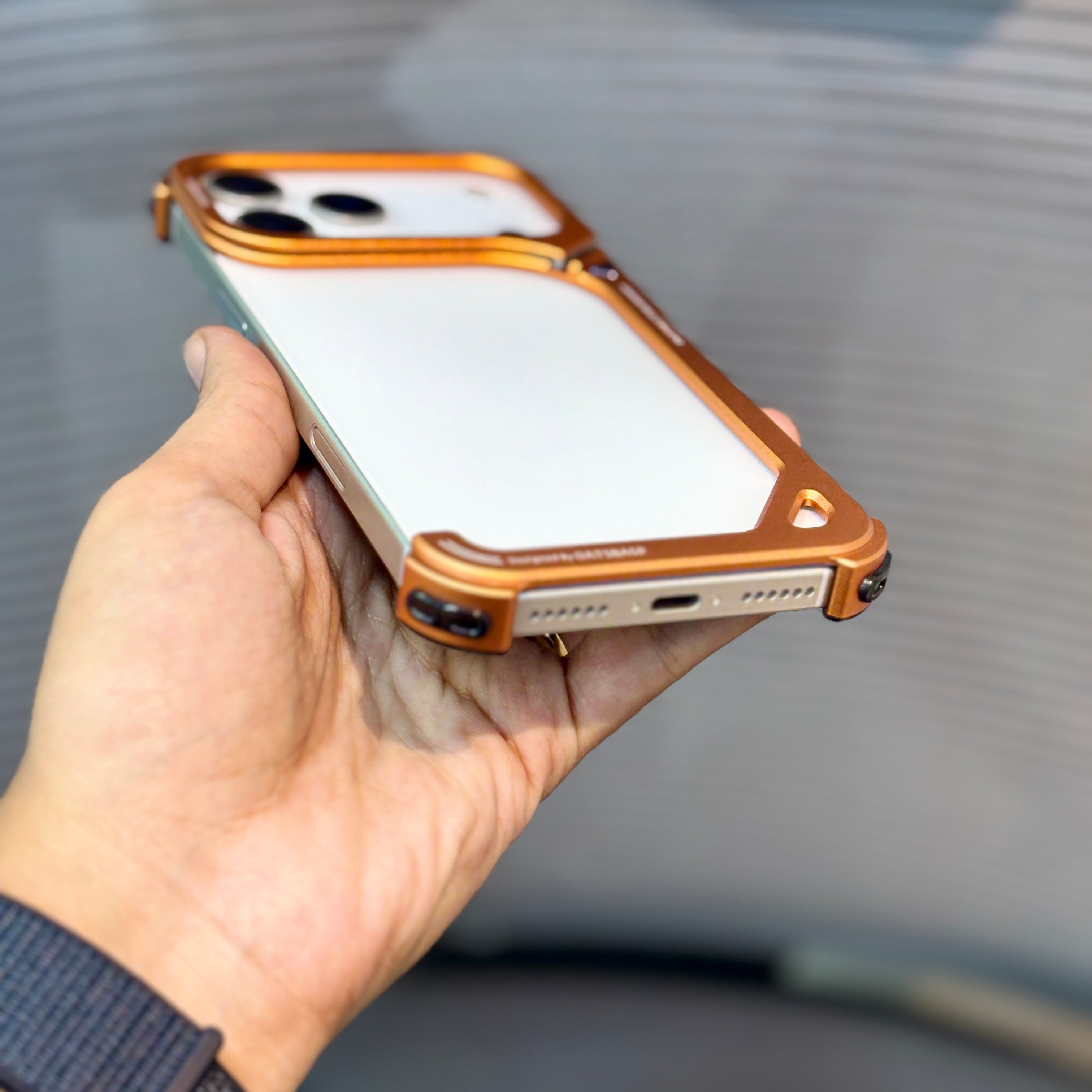 Protective Apple iPhone Back Cover - ShowCase Metal Bumper Stand iPhone 17 Pro Case - Style 4