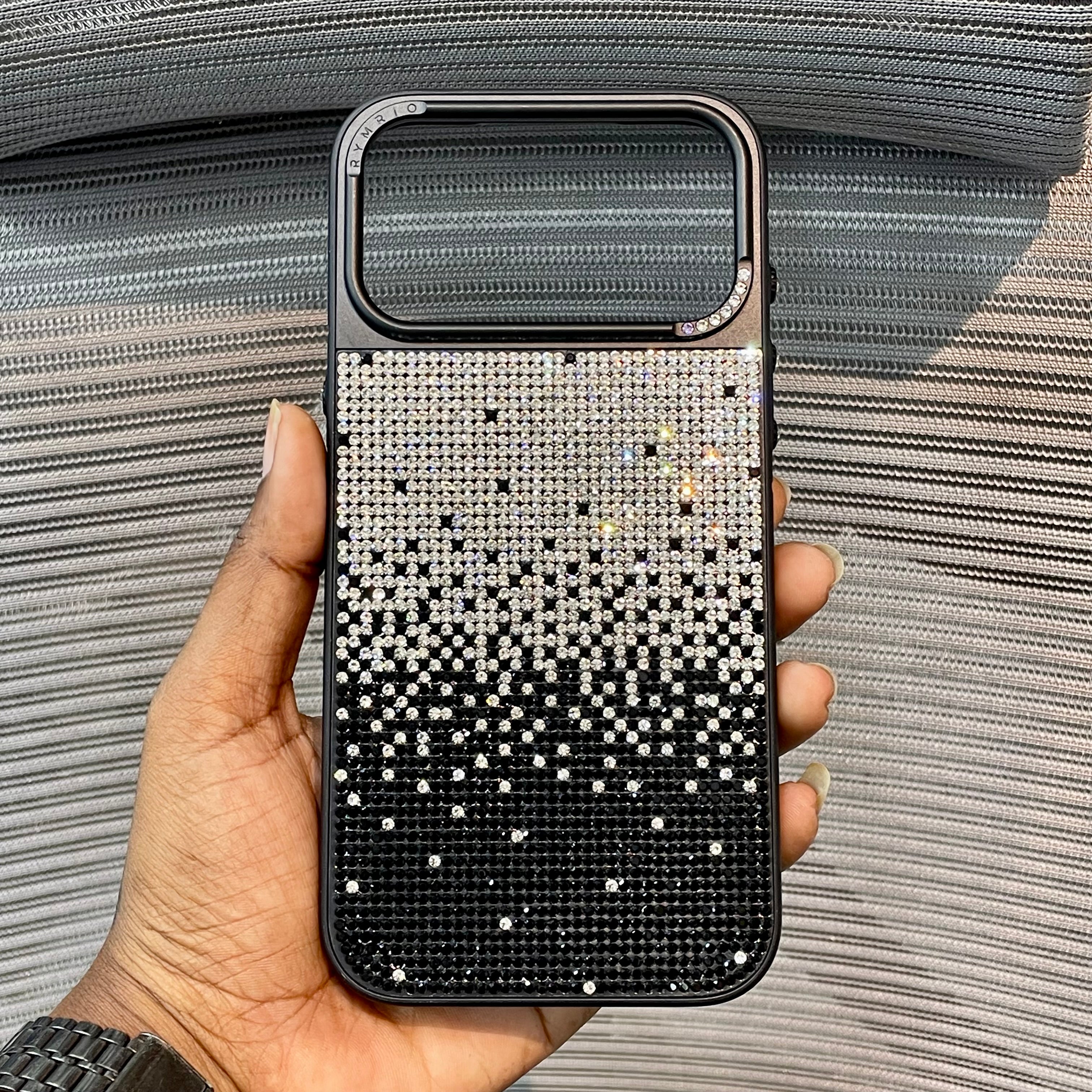 DiamondAura MagSafe iPhone 17 Pro Max Case