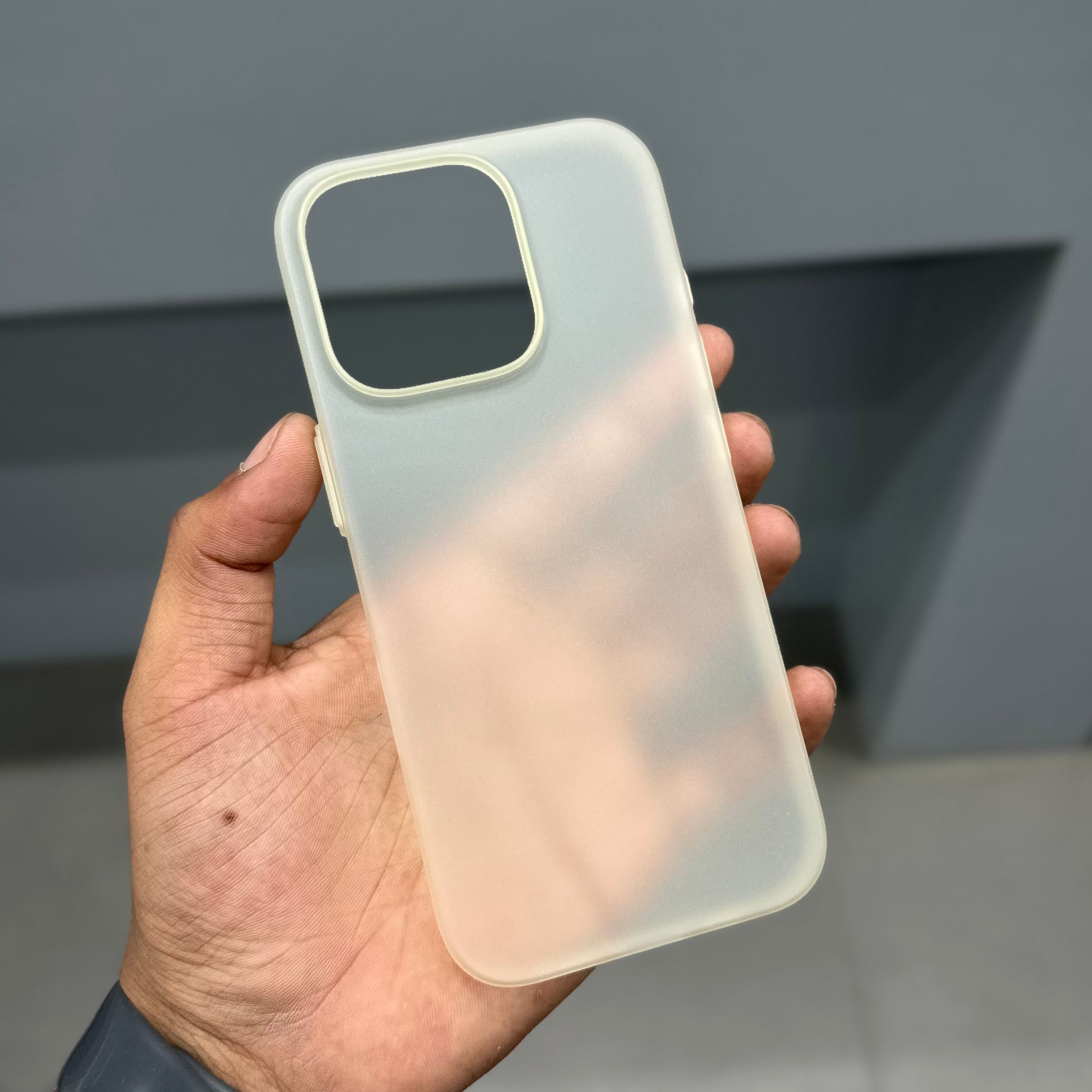 SWITCH EASY FROST SKIN - LIGHT GREY ( No. 3461 ) Mobile Case by CoverMeUp - Style 3