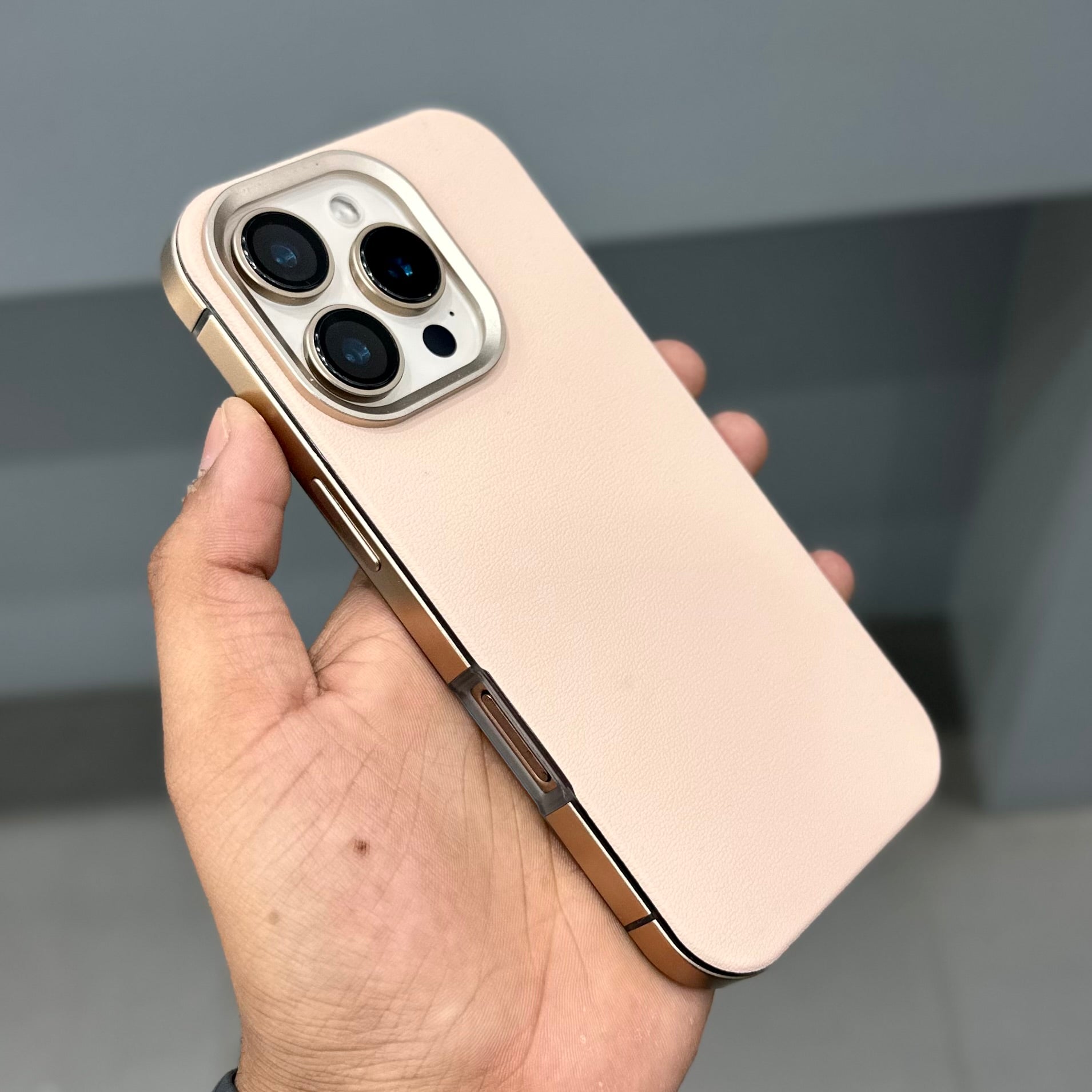 DYNAMYK METAL LD CASE - DESERT BROWN ( No. 3630 )