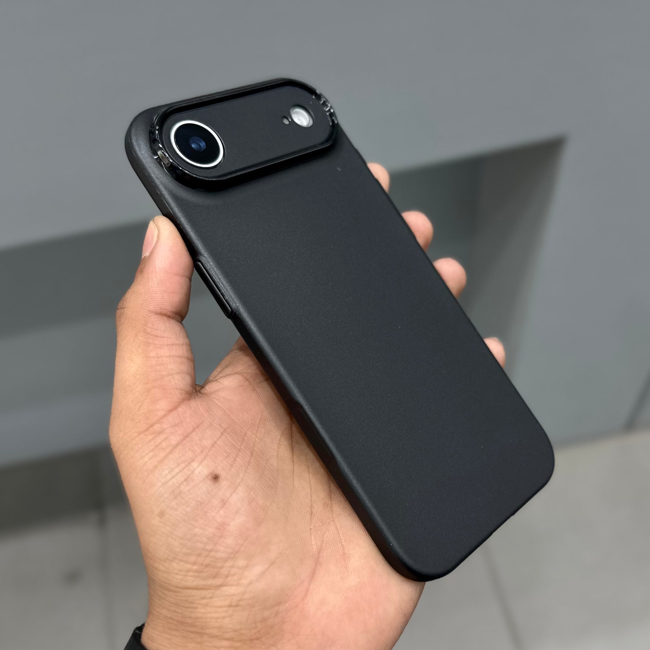 NOVO IP GUARD ULTRA THIN CASE - BLACK ( No. 2778 )