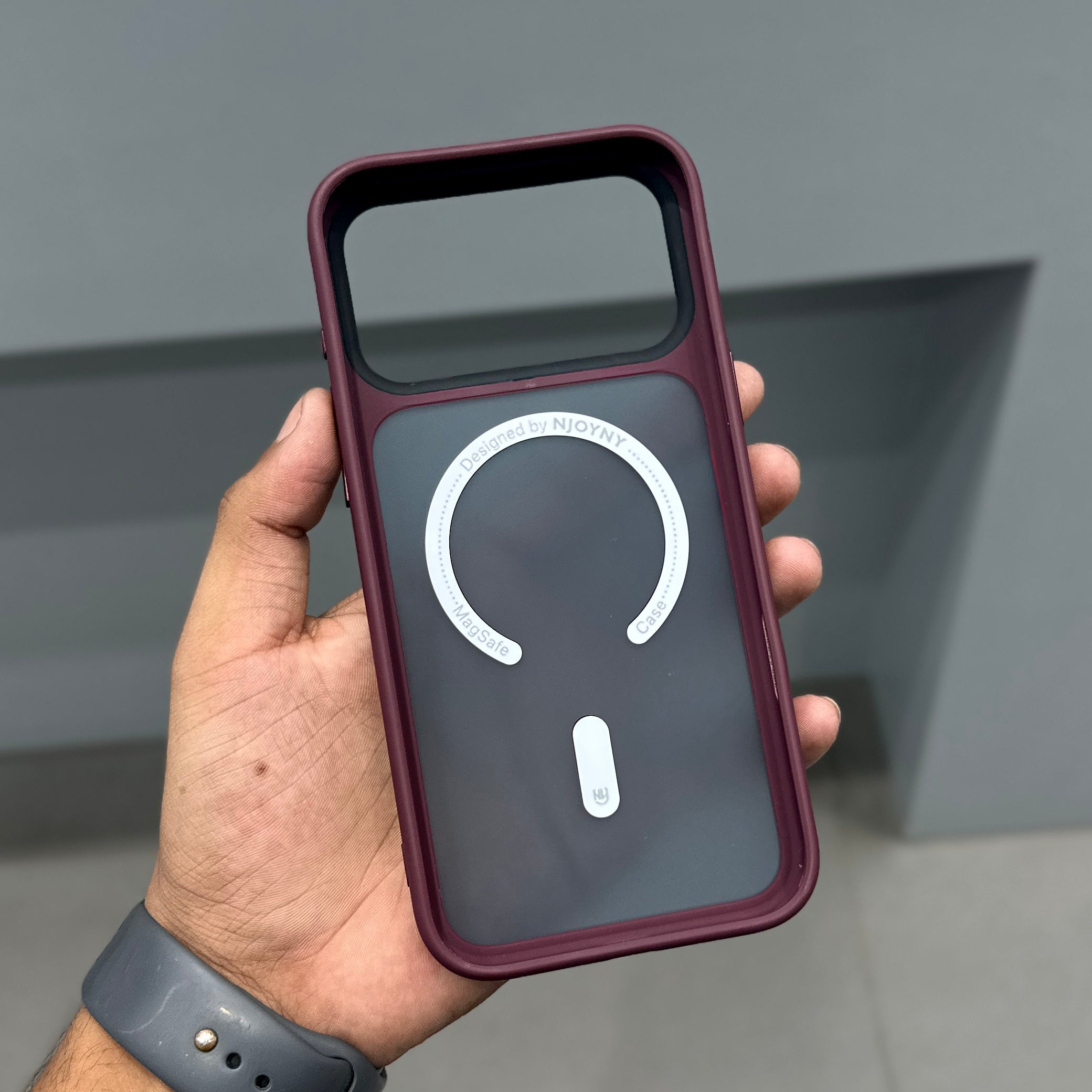 NY E CLASS FROSTED MAGSAFE CASE WINE RED ( No. 3827 )