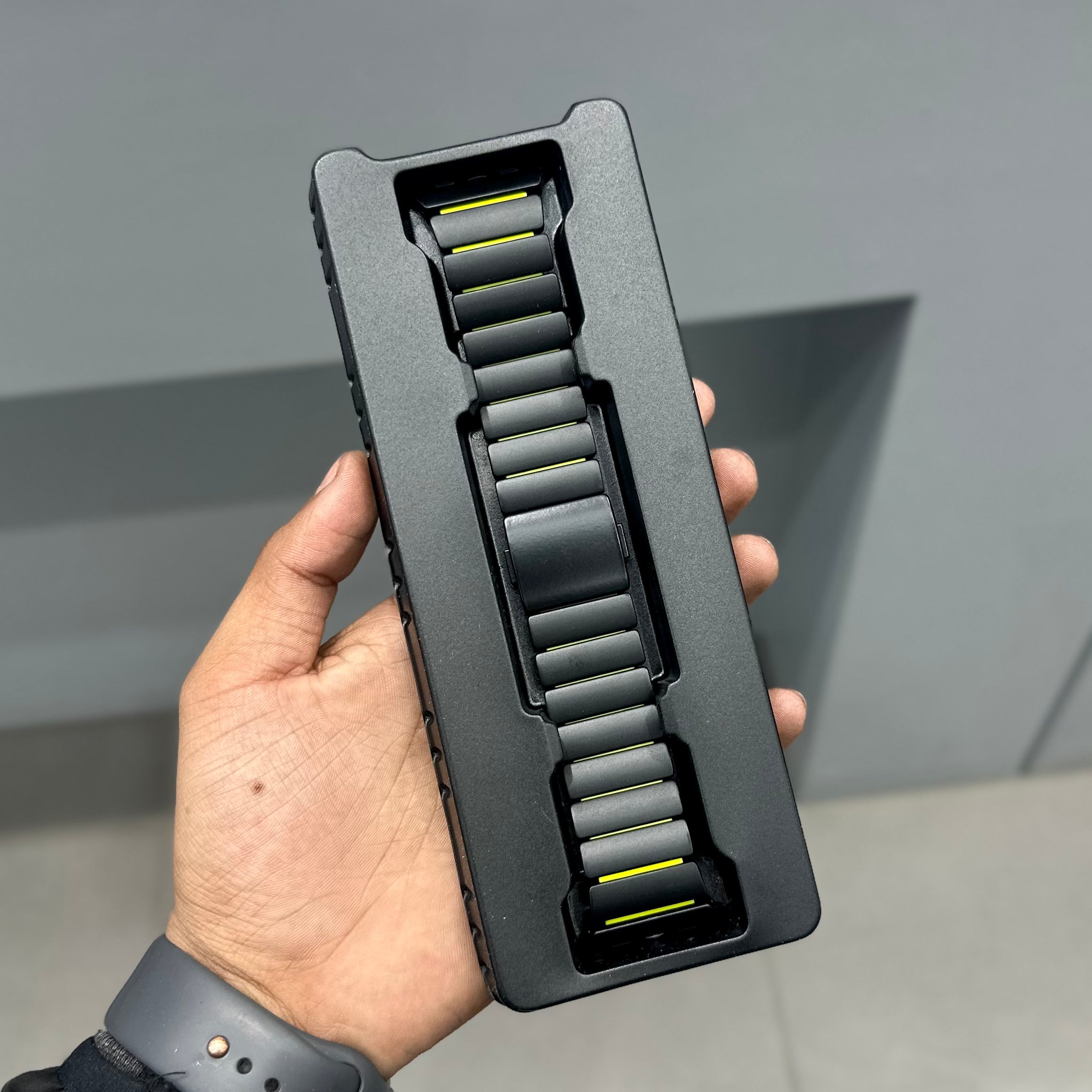VORTEX METAL LINK STRAP - BLACK GREEN ( No. 2950 ) Mobile Case by CoverMeUp